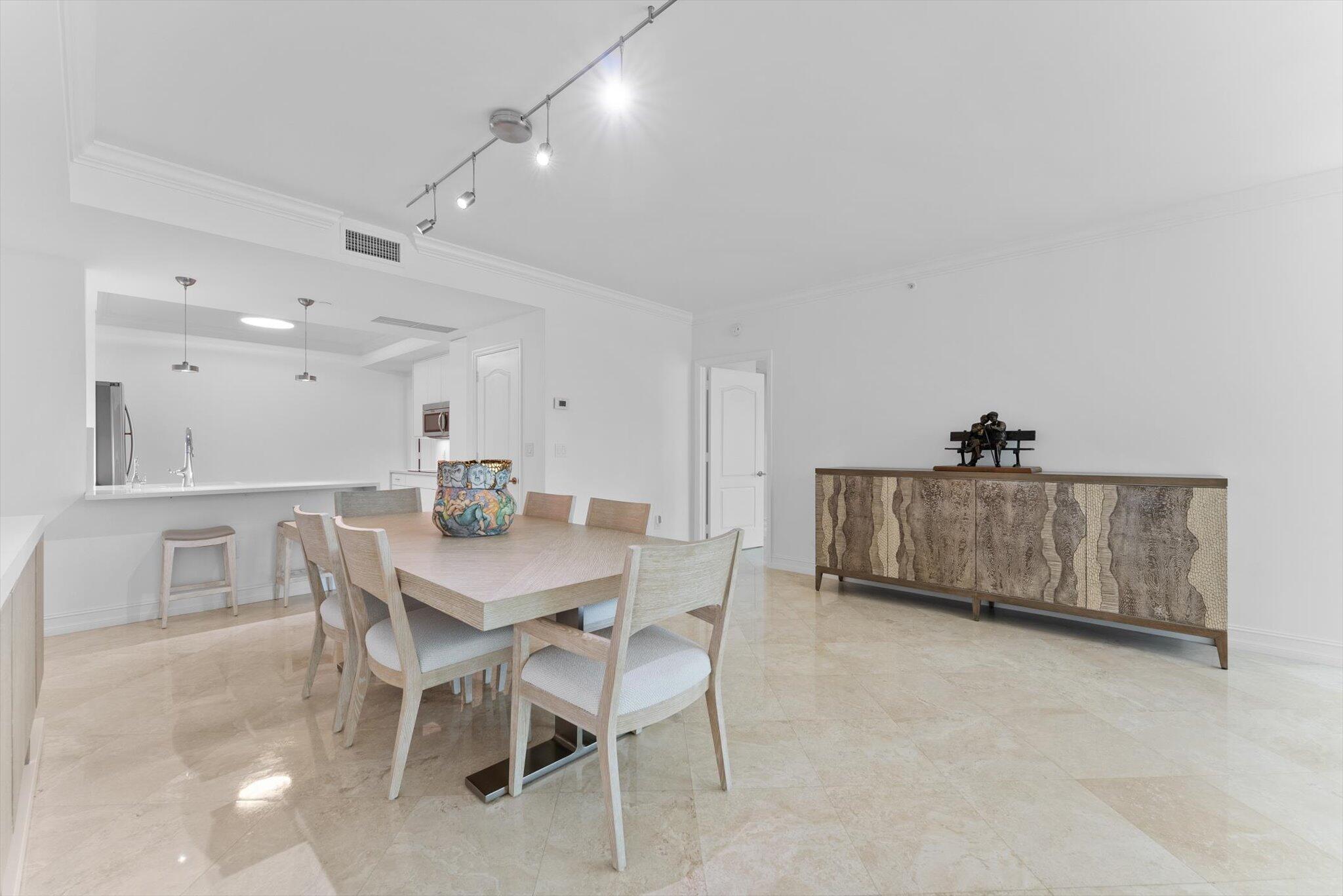 550 SE Mizner Boulevard B206