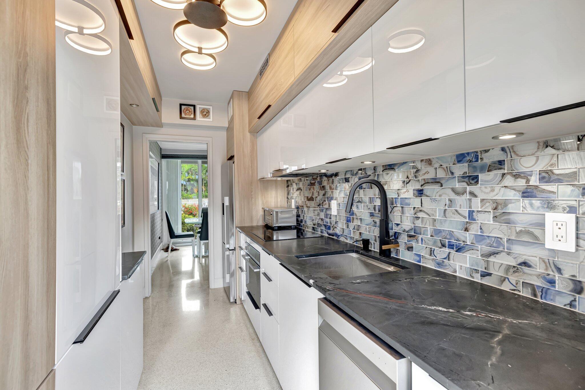 2701 Yacht Club Boulevard C3