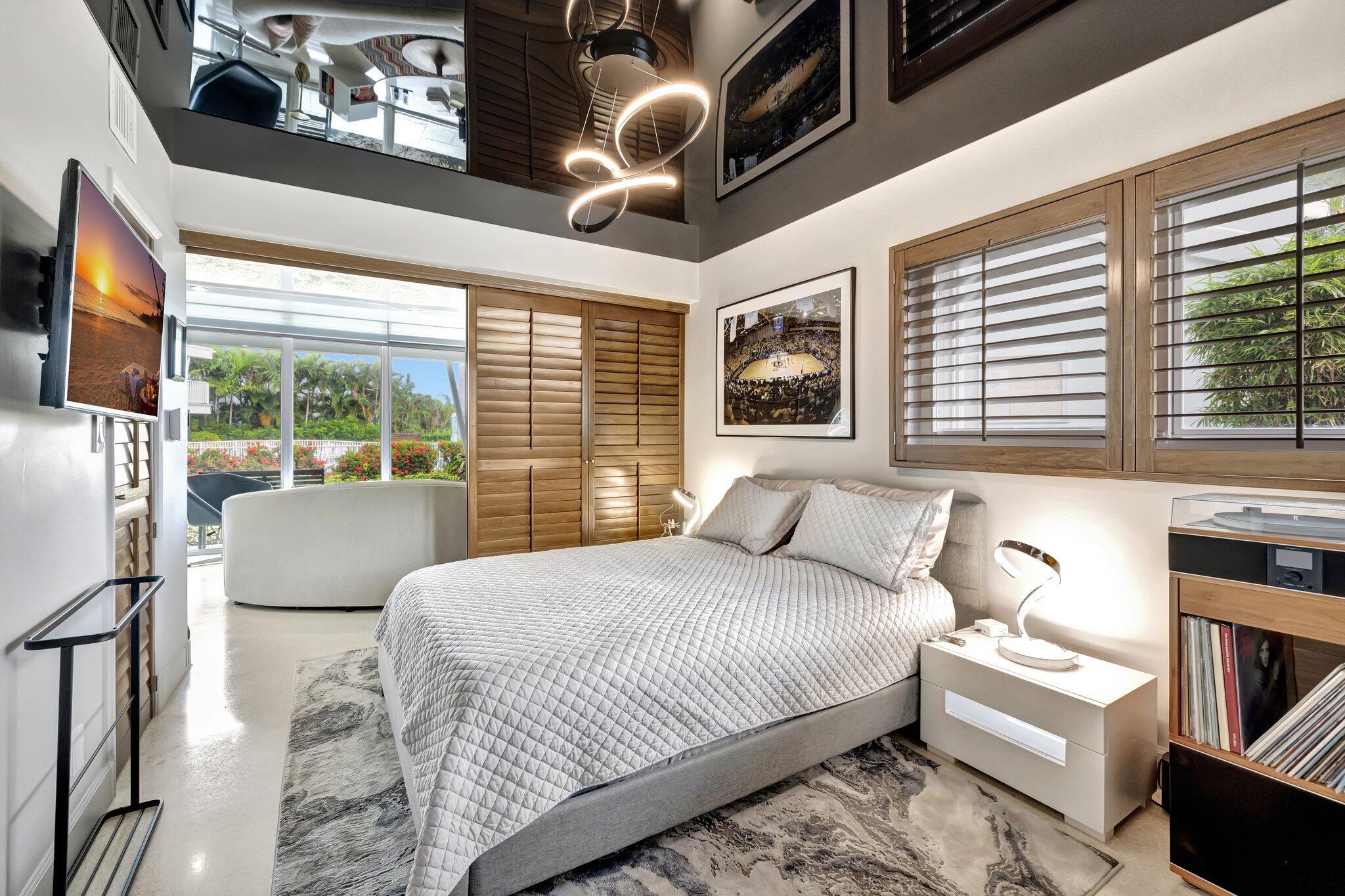 2701 Yacht Club Boulevard C3