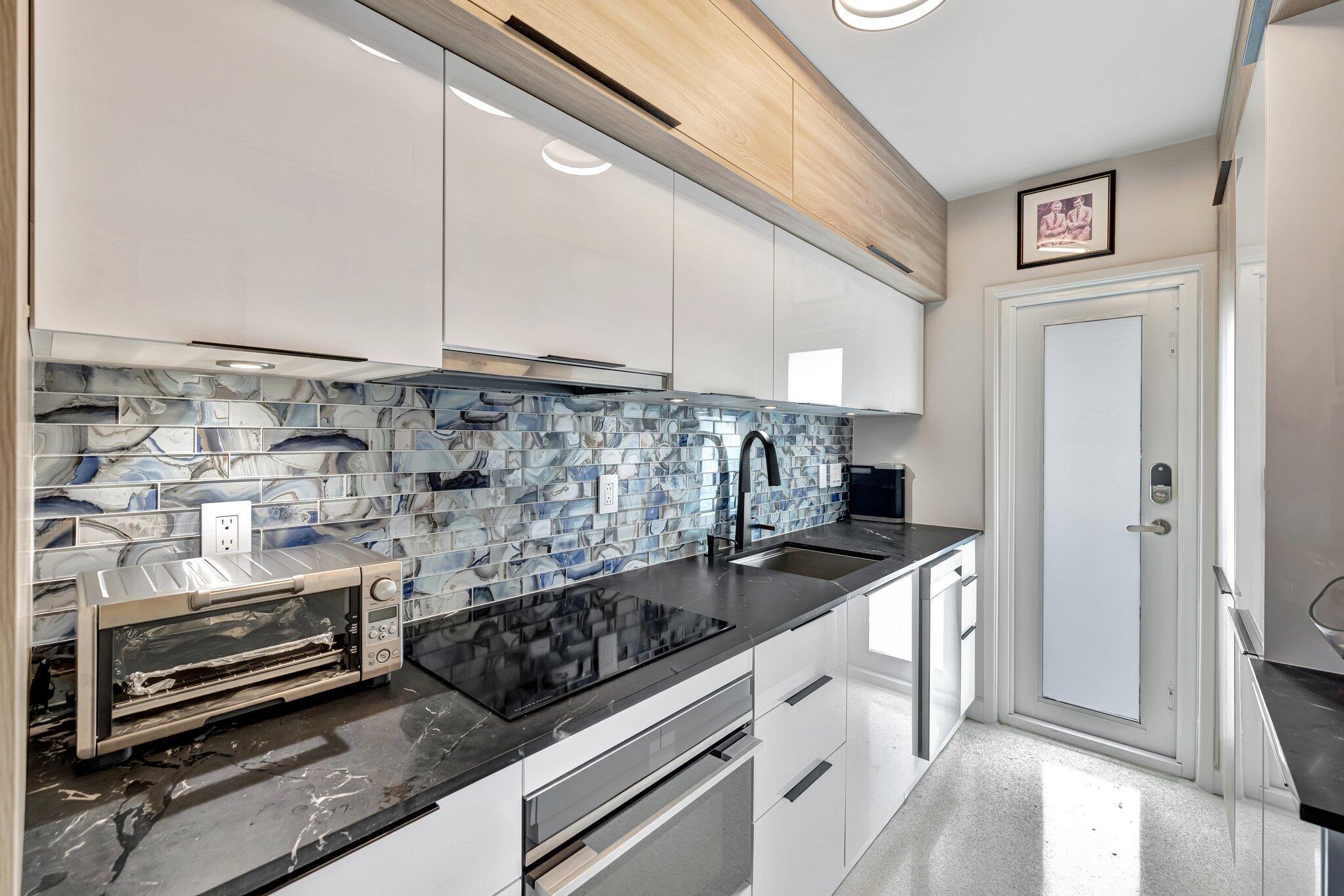 2701 Yacht Club Boulevard C3