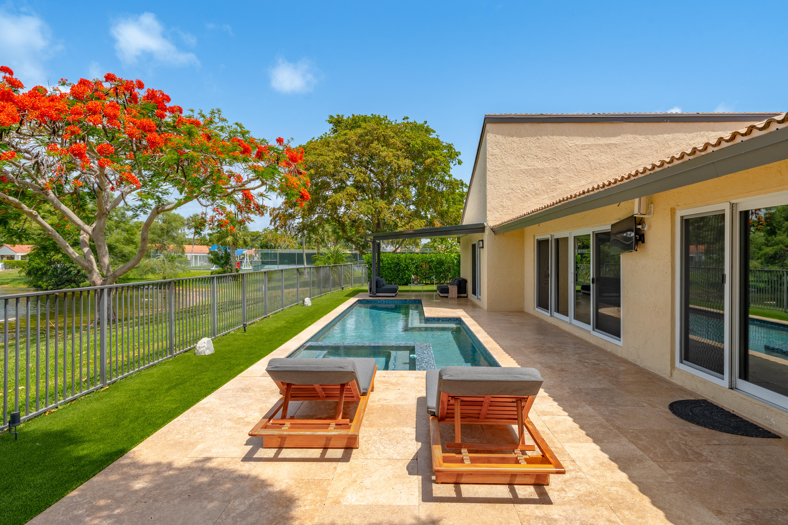 2407 SW 23rd Cranbrook Drive