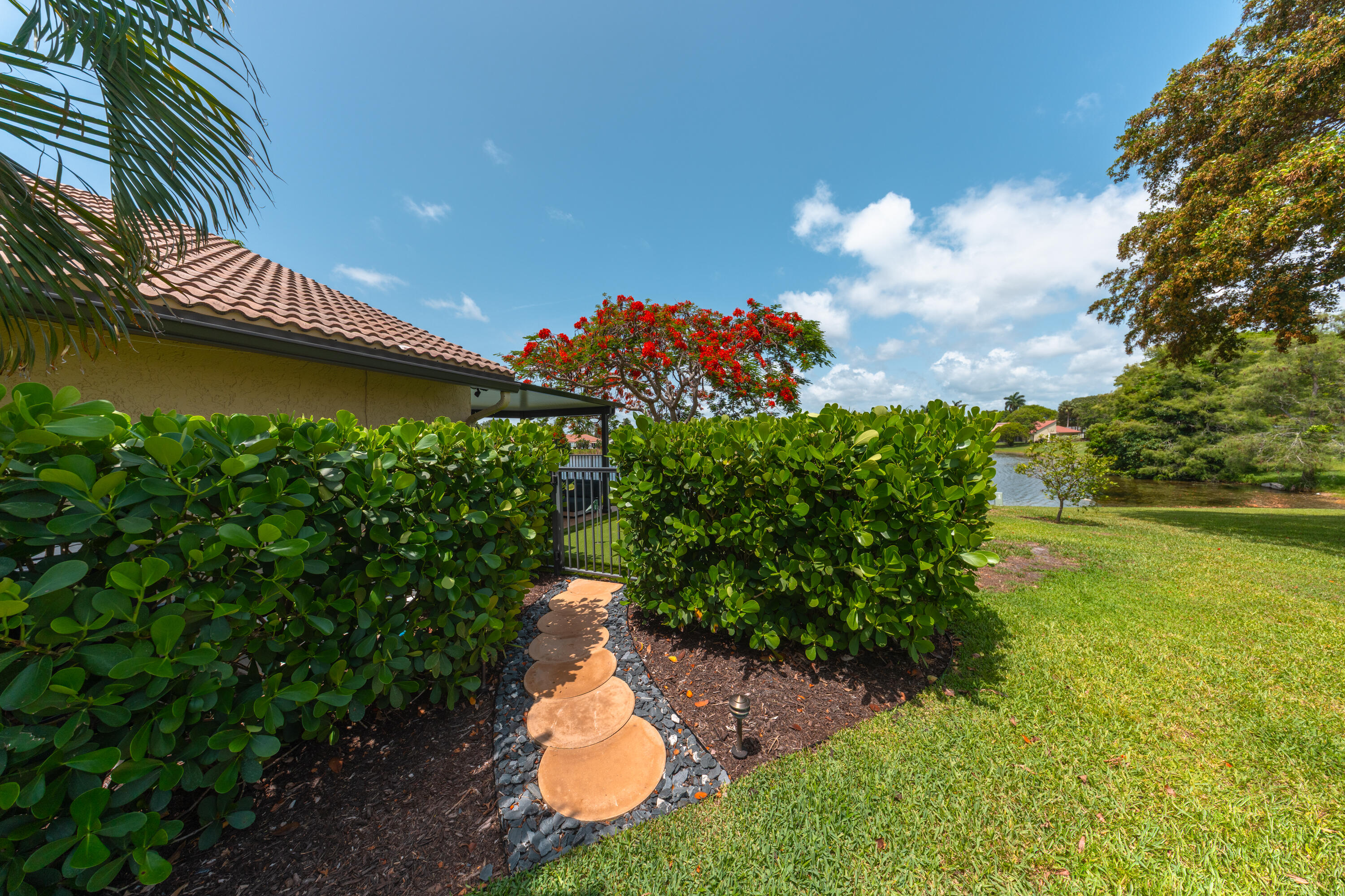 2407 SW 23rd Cranbrook Drive