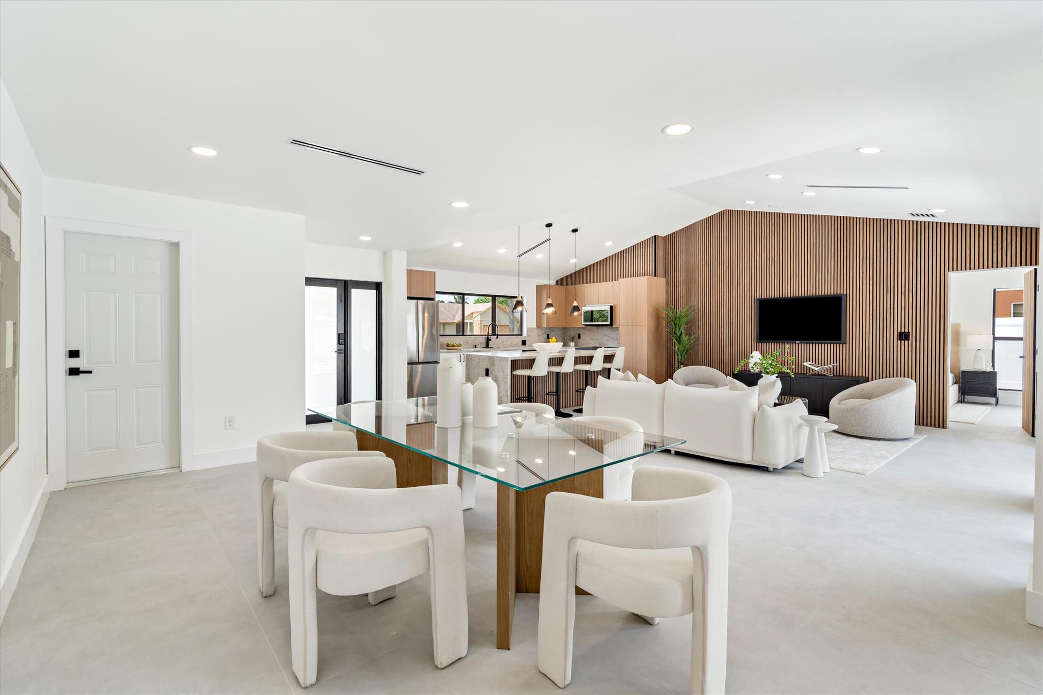 3701 NW 8th Street