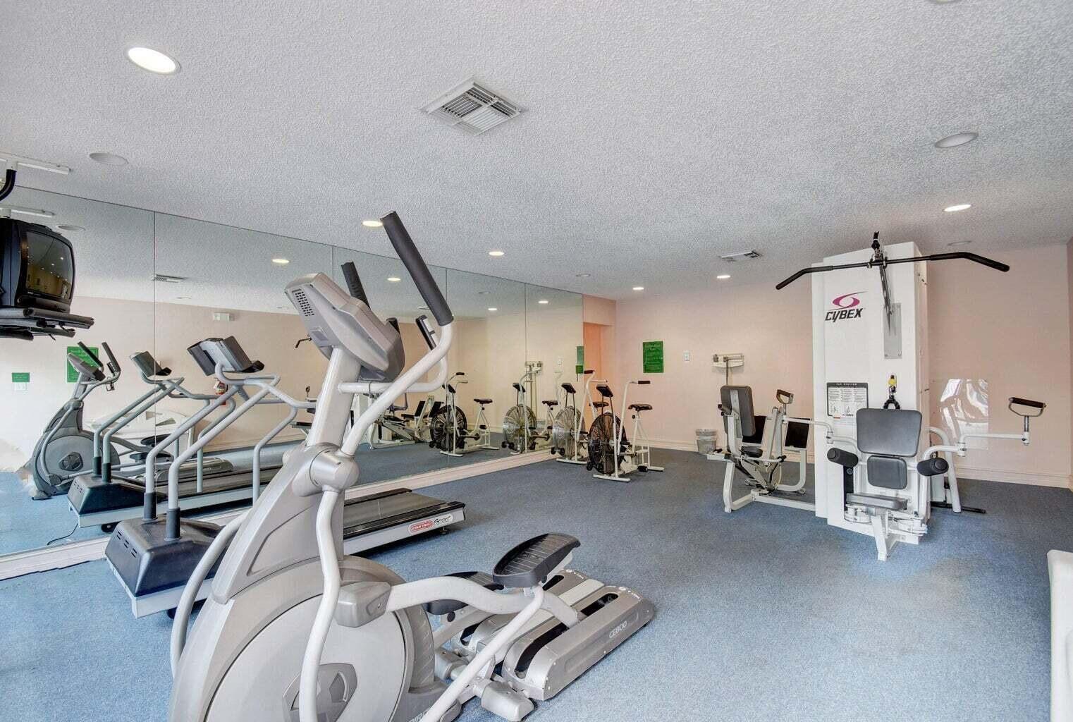 4 Royal Palm Way 3040