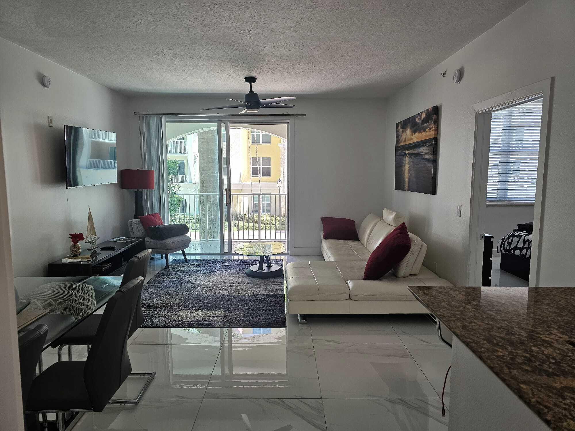 804 E Windward Way 221