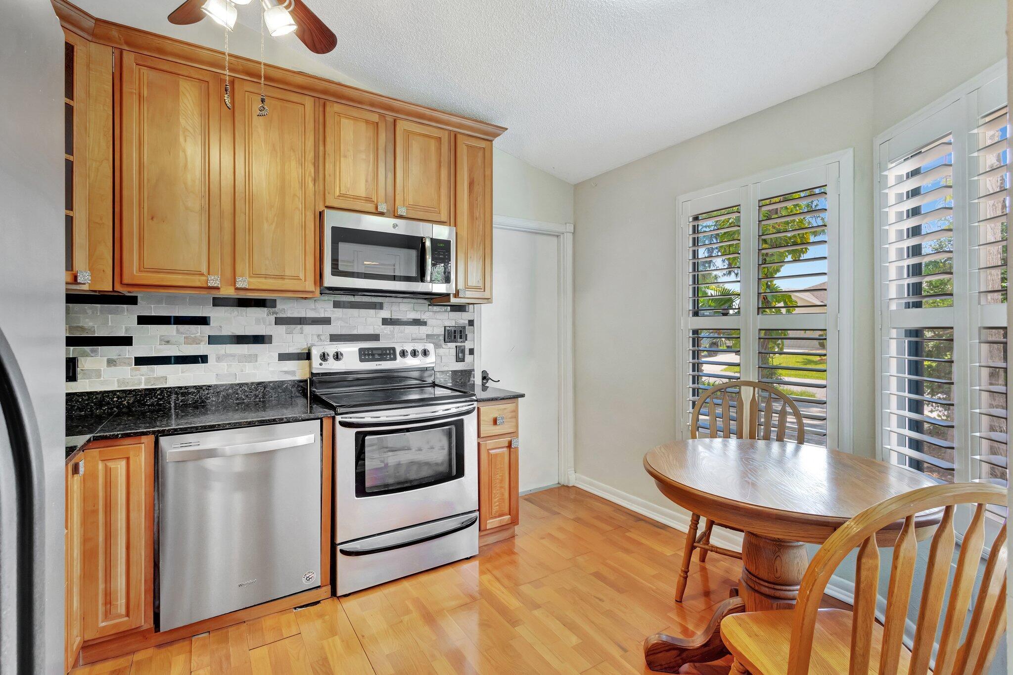 2950 SW Sw Bright Street