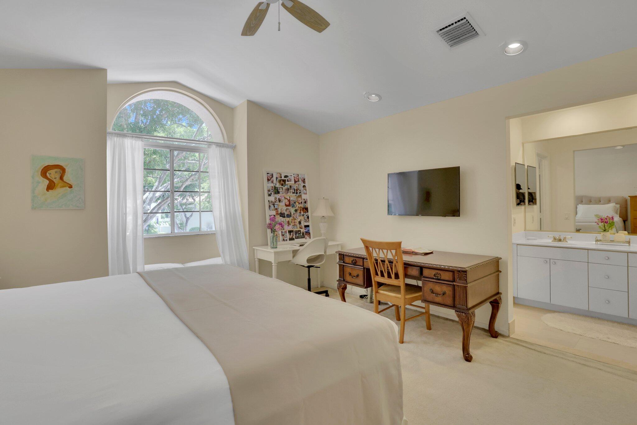 2543 NW 53rd Street