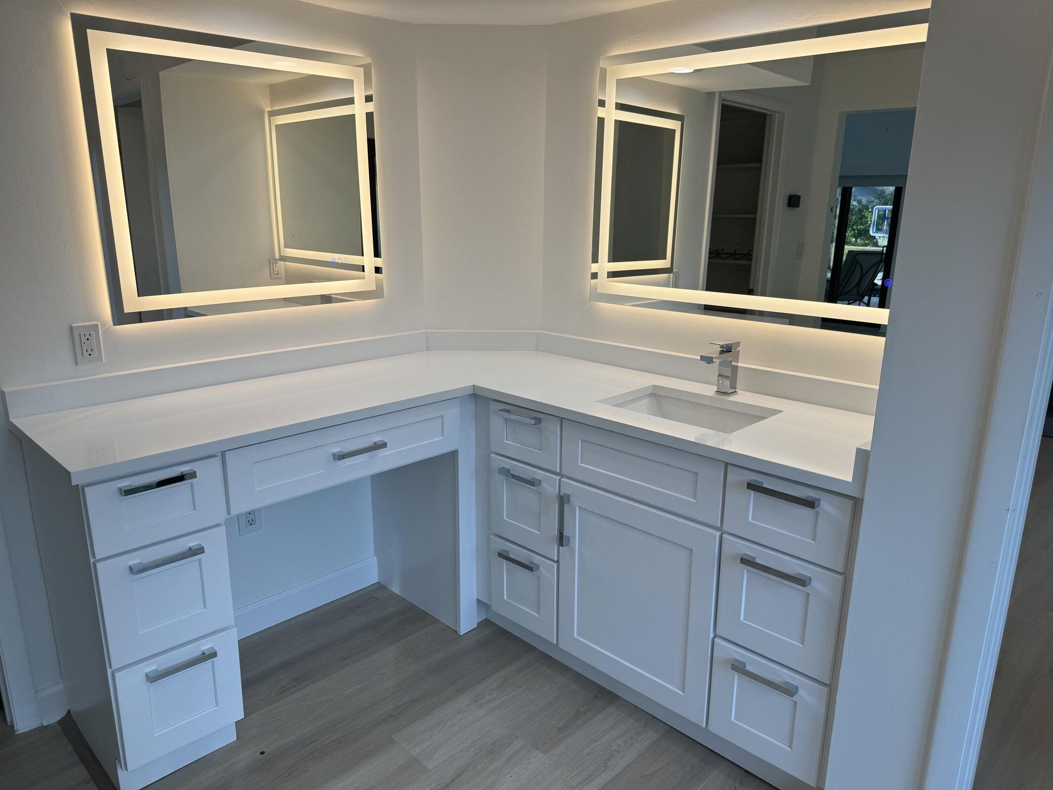 2903 Banyan Boulevard Circle NW