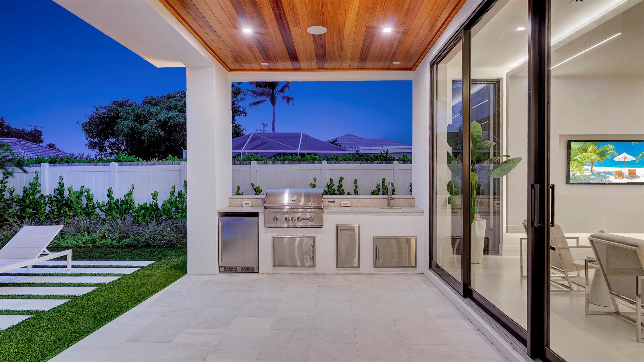 812 Malaga Drive
