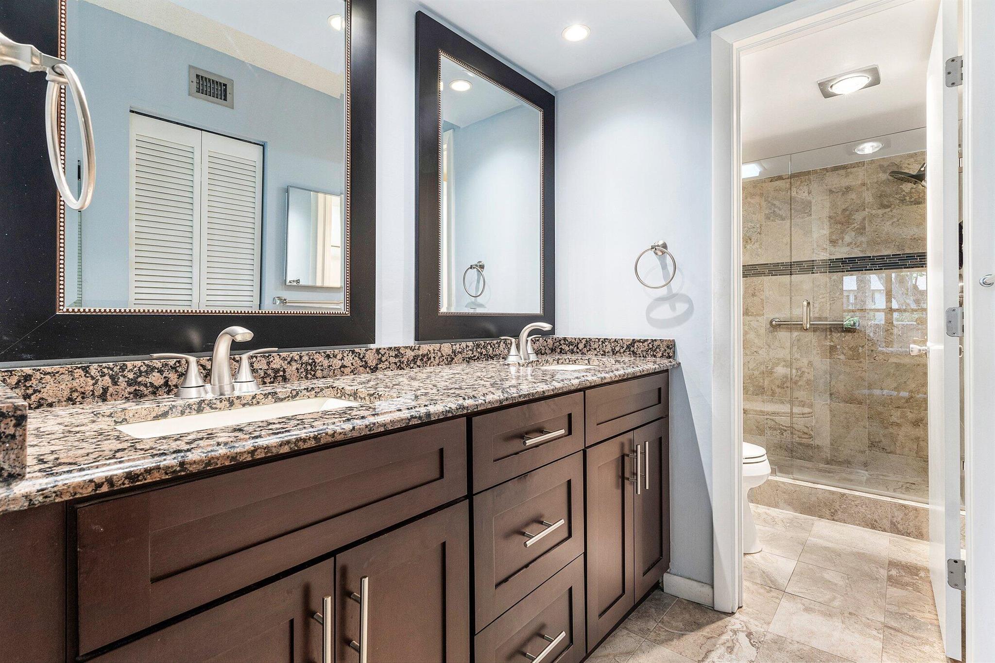 5106 Oakhill Lane 911