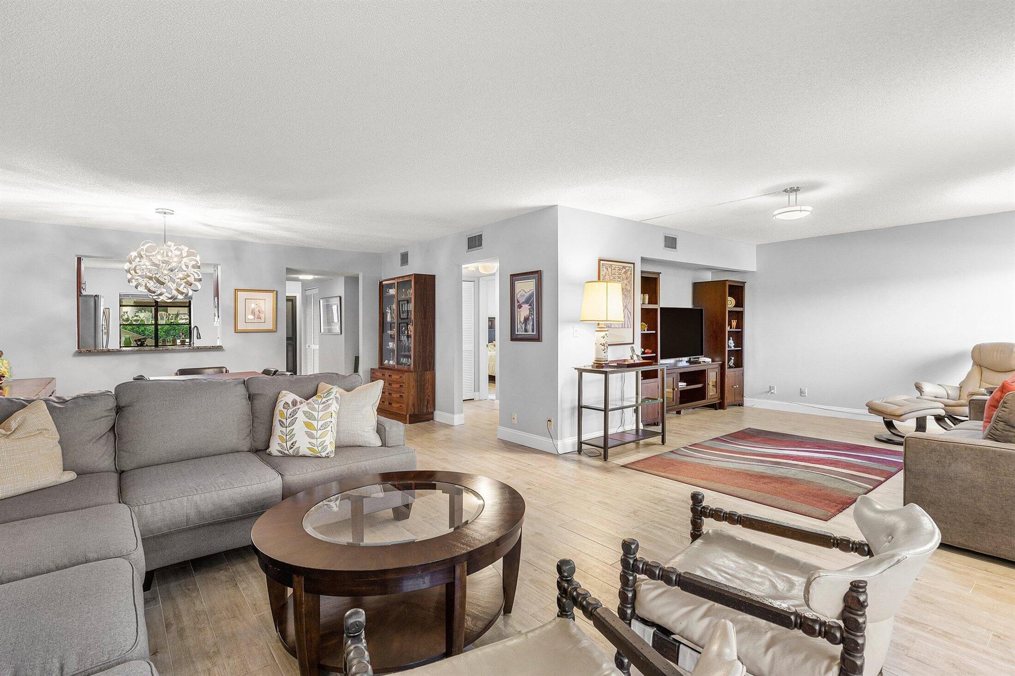 5106 Oakhill Lane 911