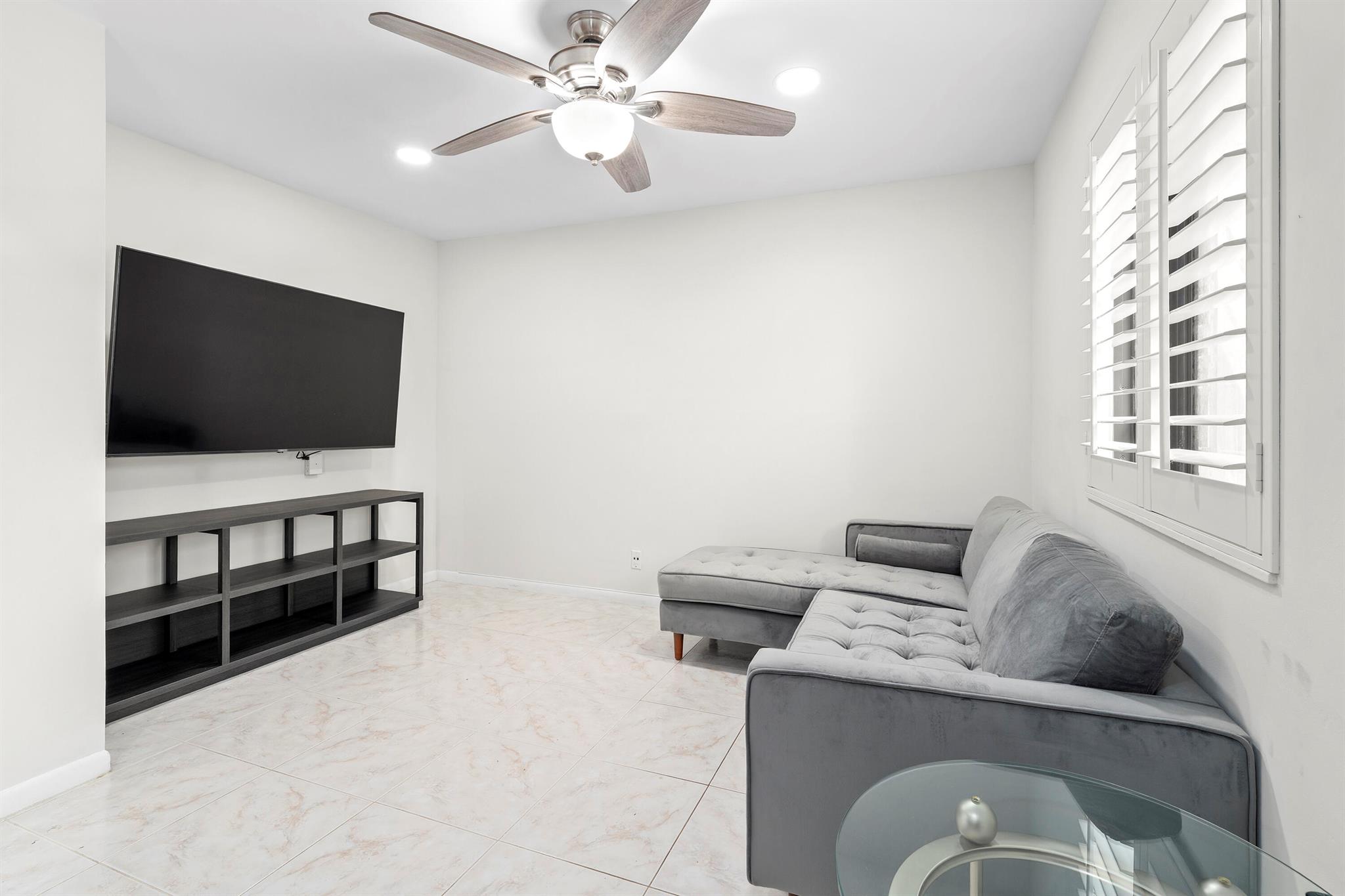 2808 Casa Way