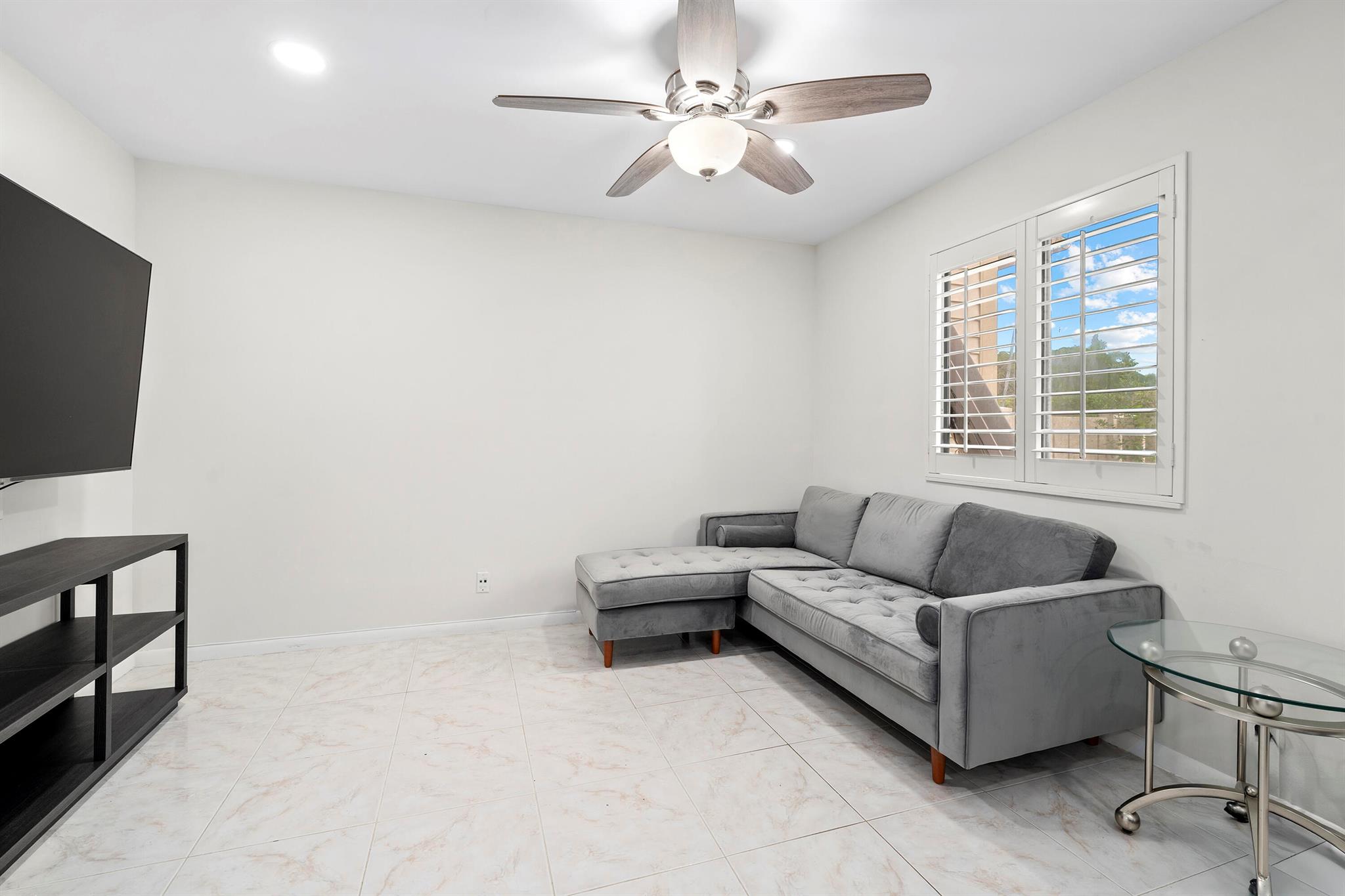 2808 Casa Way