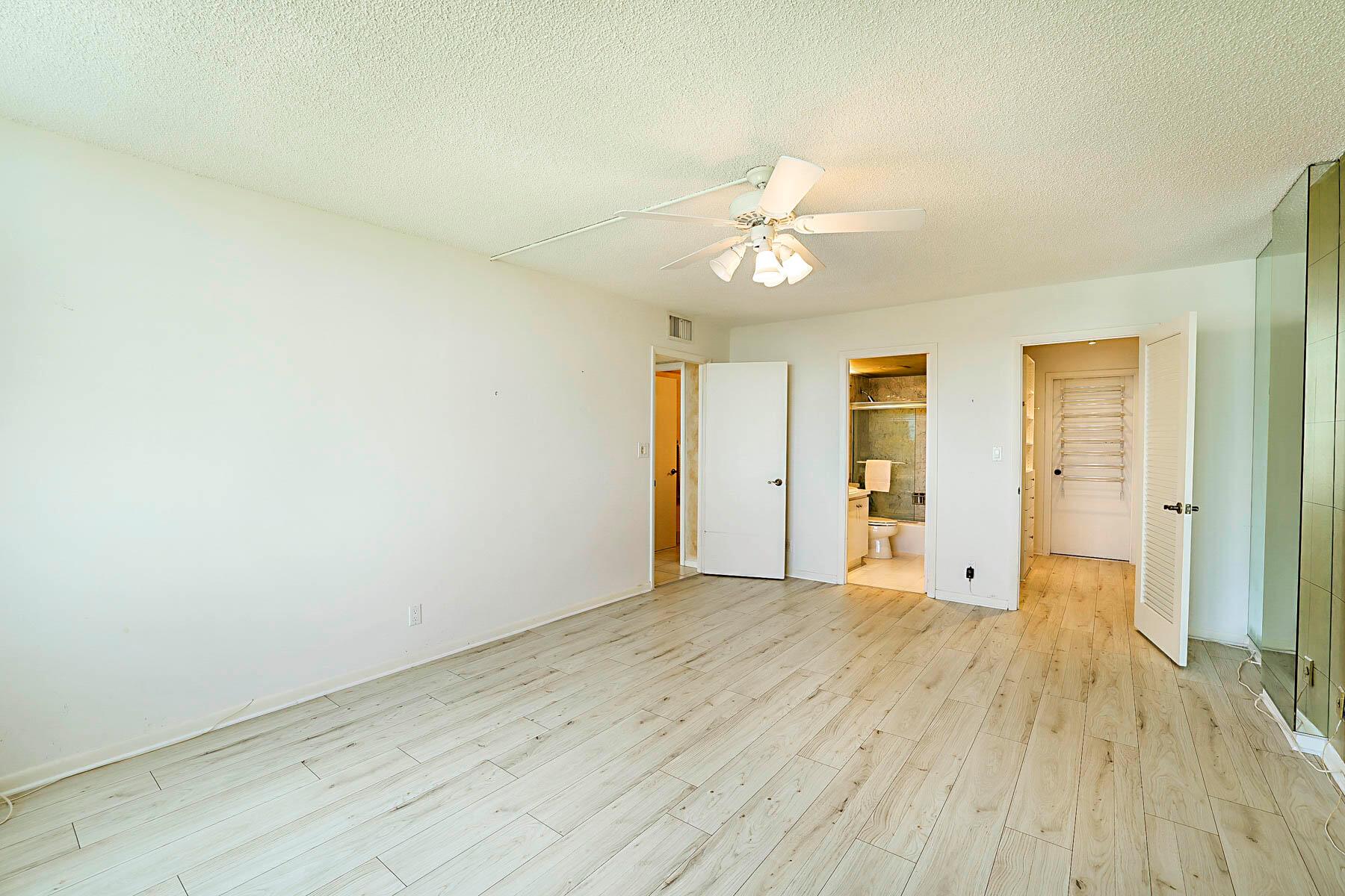 2121 N Ocean Boulevard 1201e