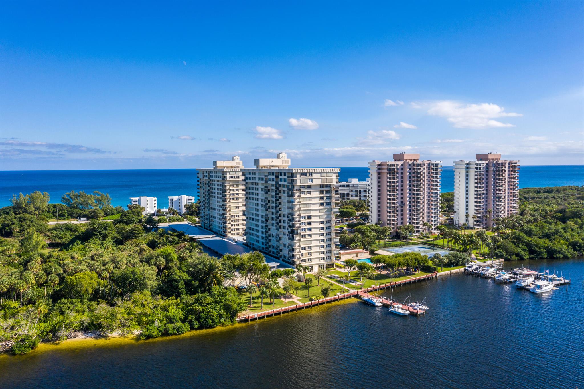 2121 N Ocean Boulevard 1201e