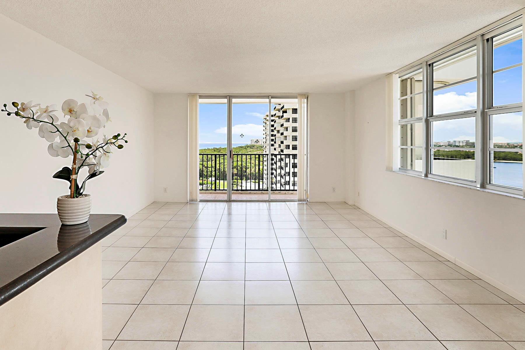 2121 N Ocean Boulevard 1201e