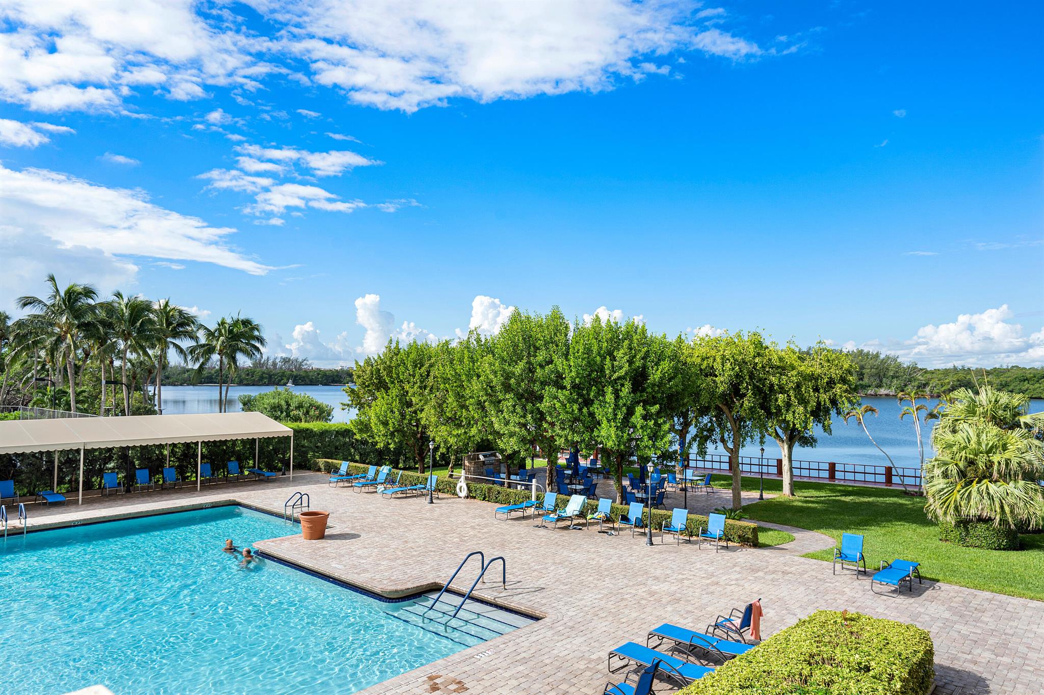 2121 N Ocean Boulevard 1201e