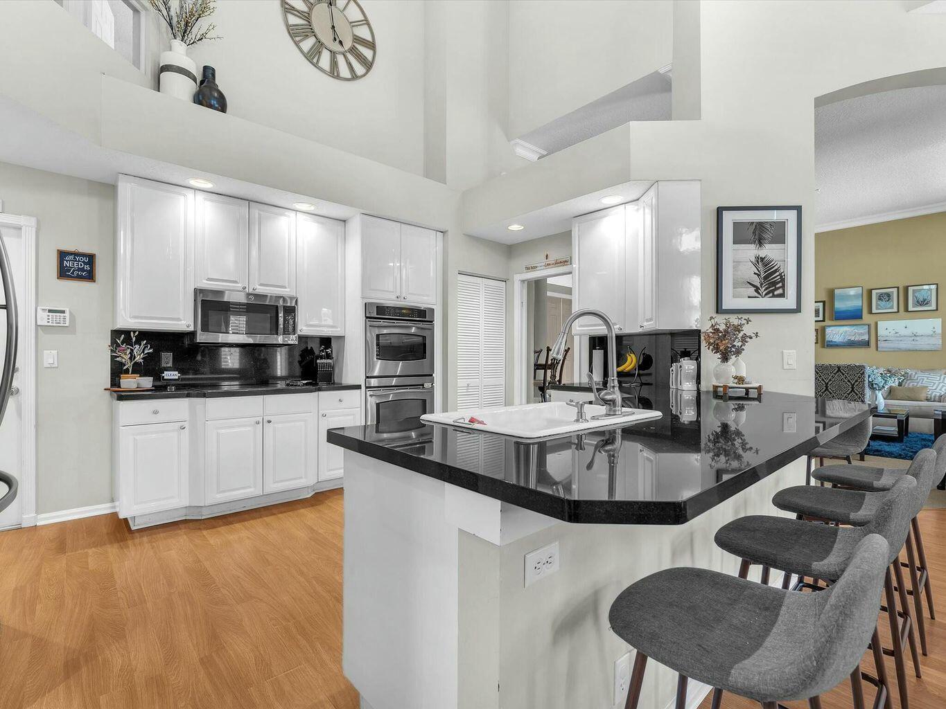 10933 Bal Harbor Drive