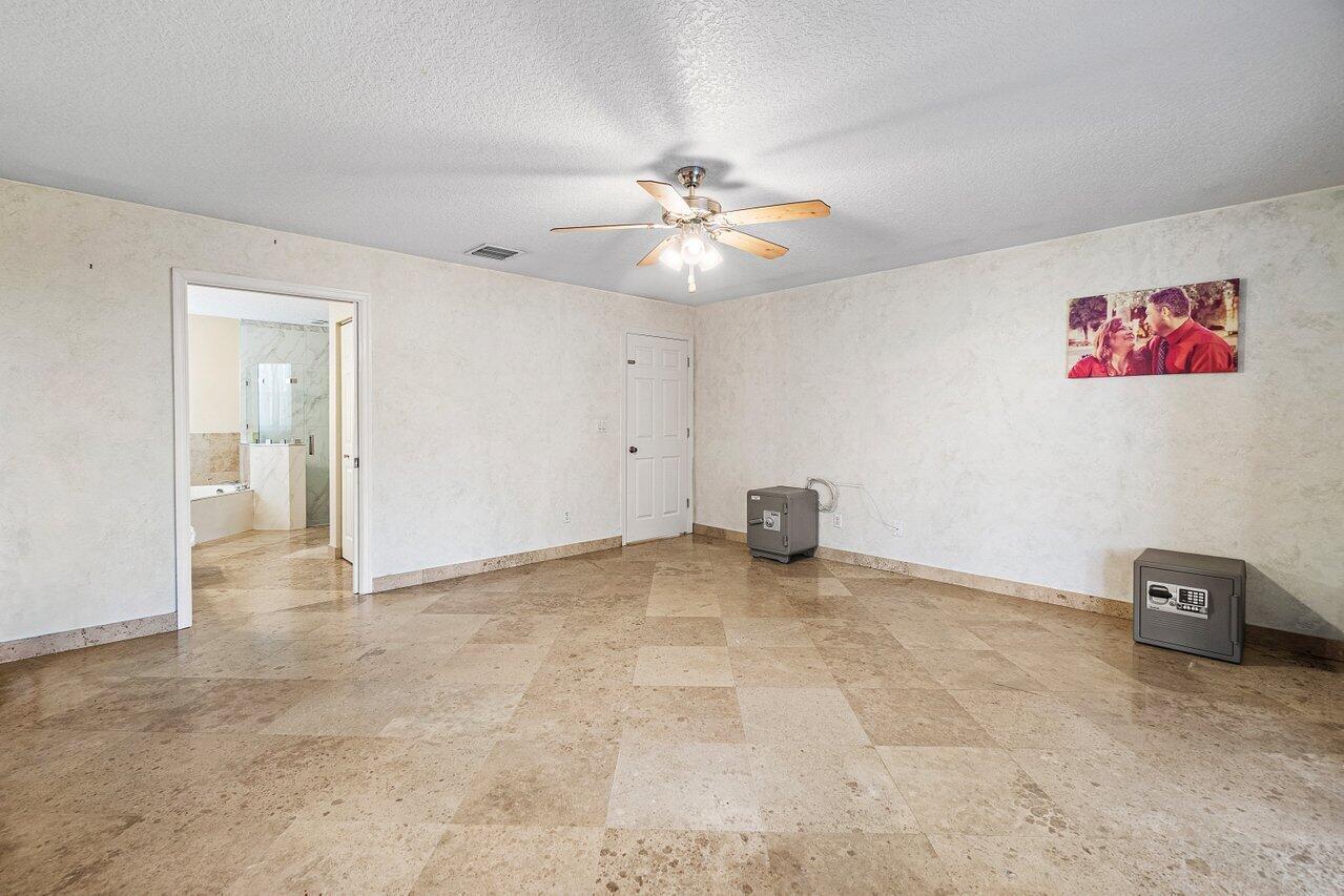 7600 Cocoanut Drive