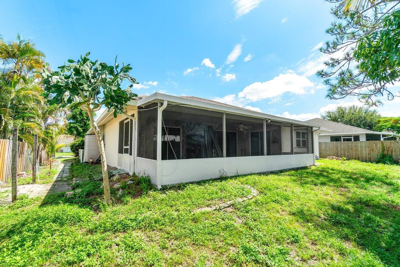 7600 Cocoanut Drive