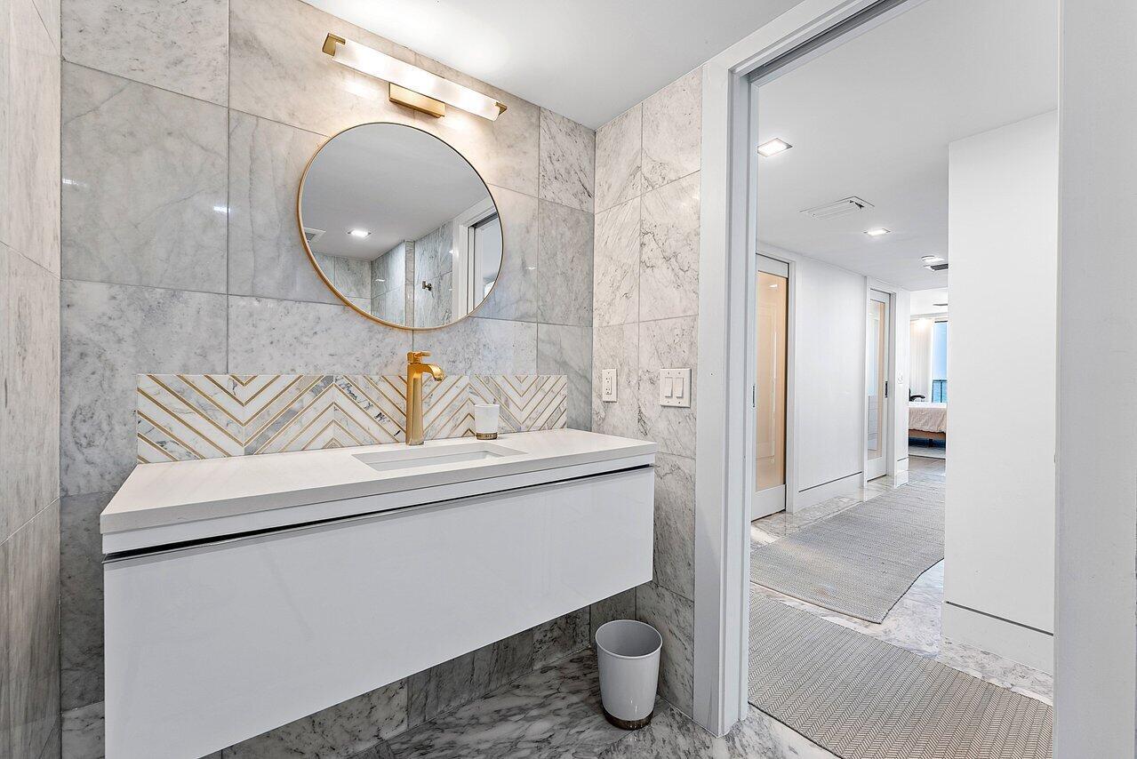 3211 S Ocean Boulevard 701
