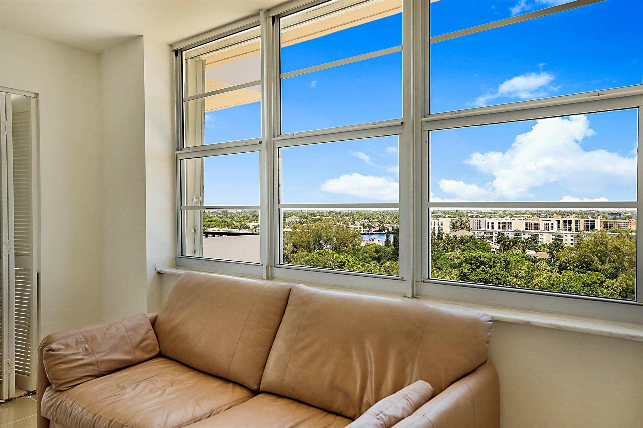 2121 N Ocean Boulevard 1202e
