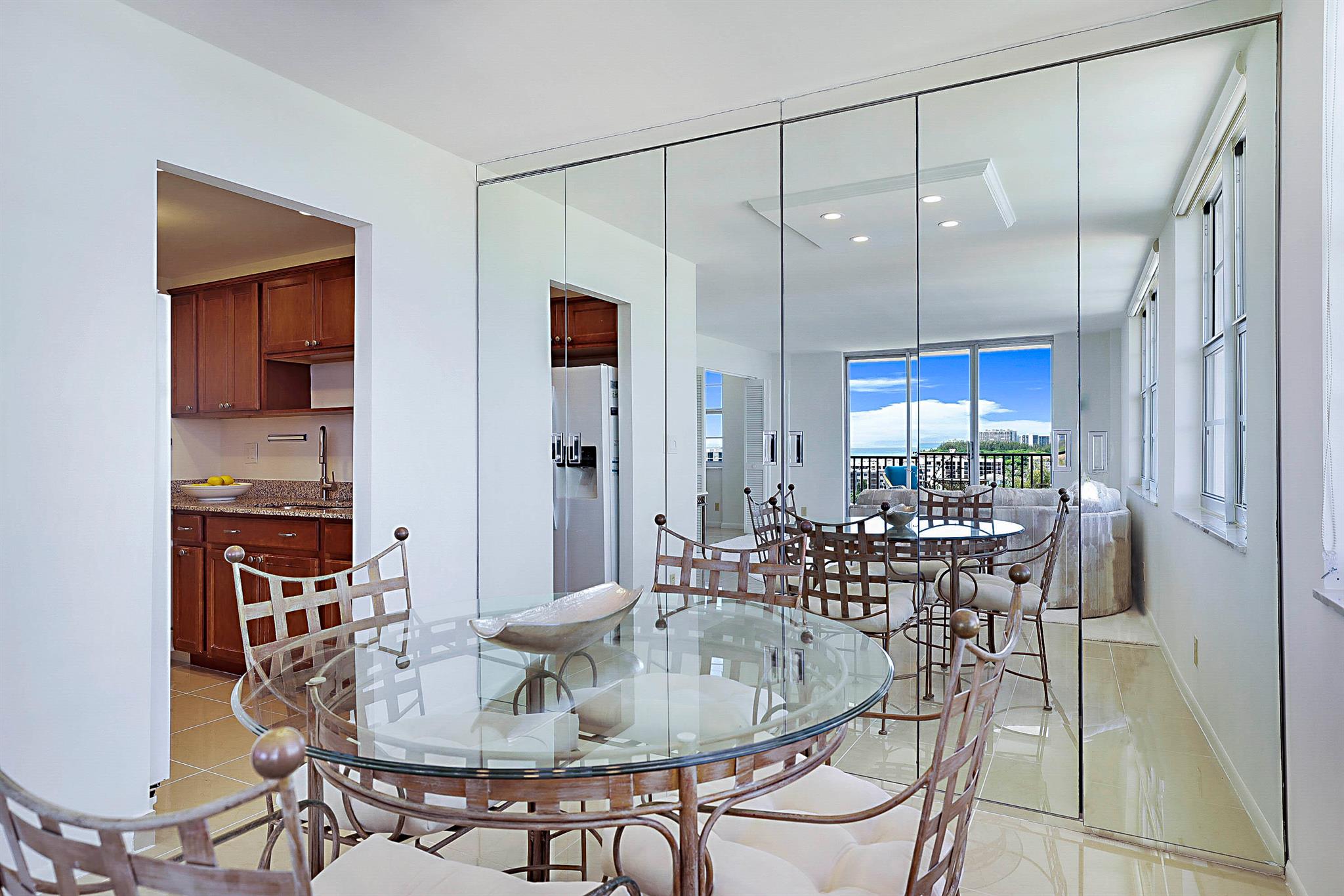 2121 N Ocean Boulevard 1202e