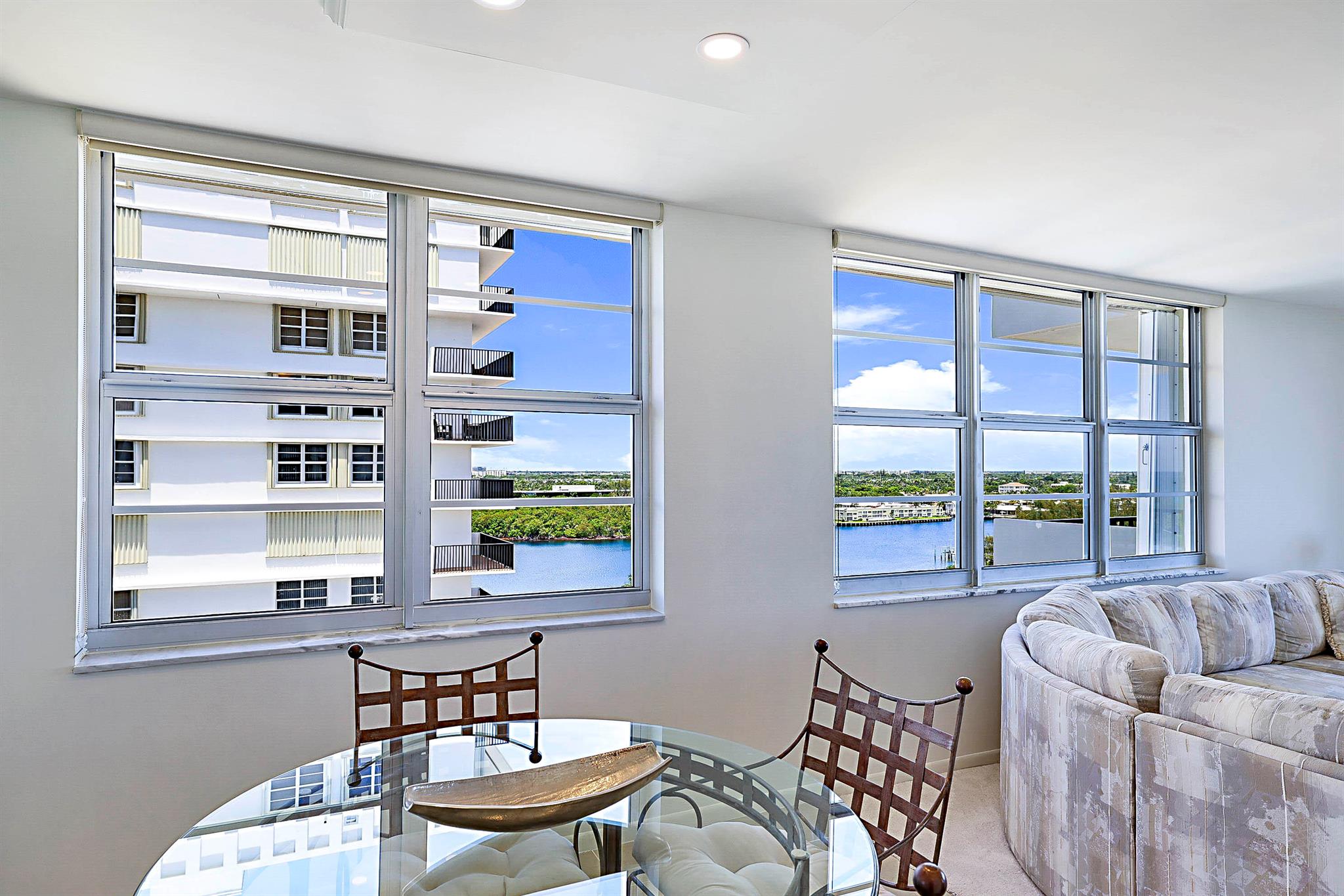 2121 N Ocean Boulevard 1202e