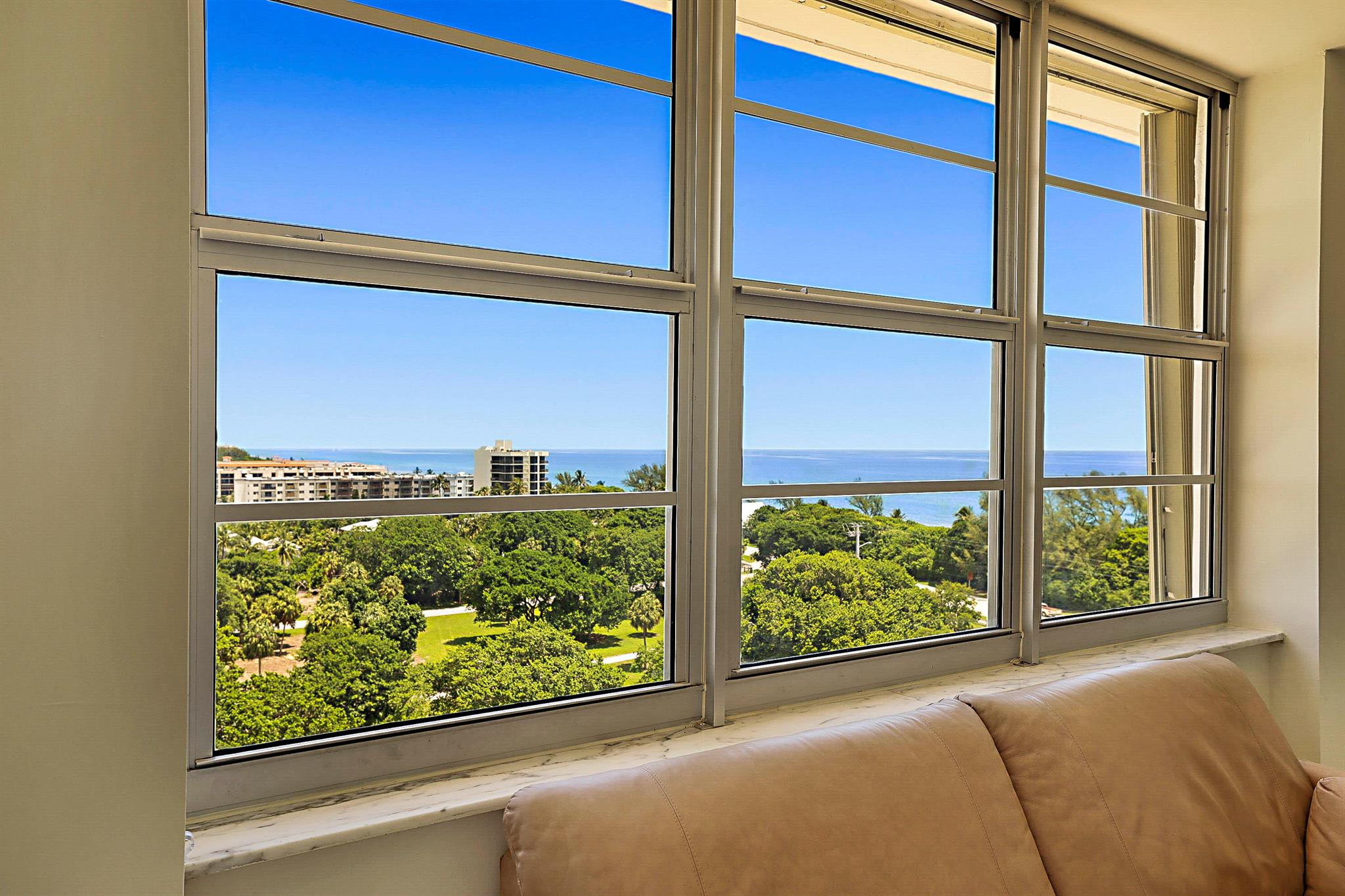 2121 N Ocean Boulevard 1202e