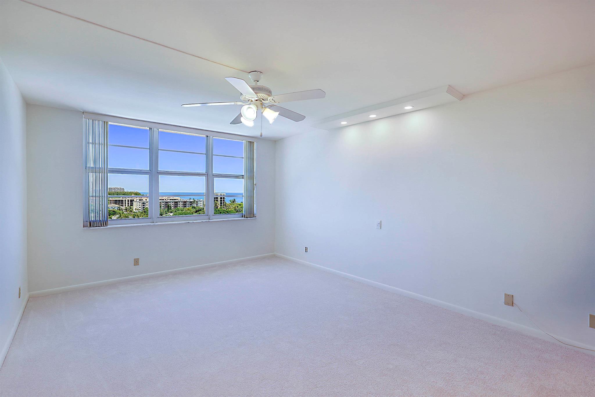 2121 N Ocean Boulevard 1202e