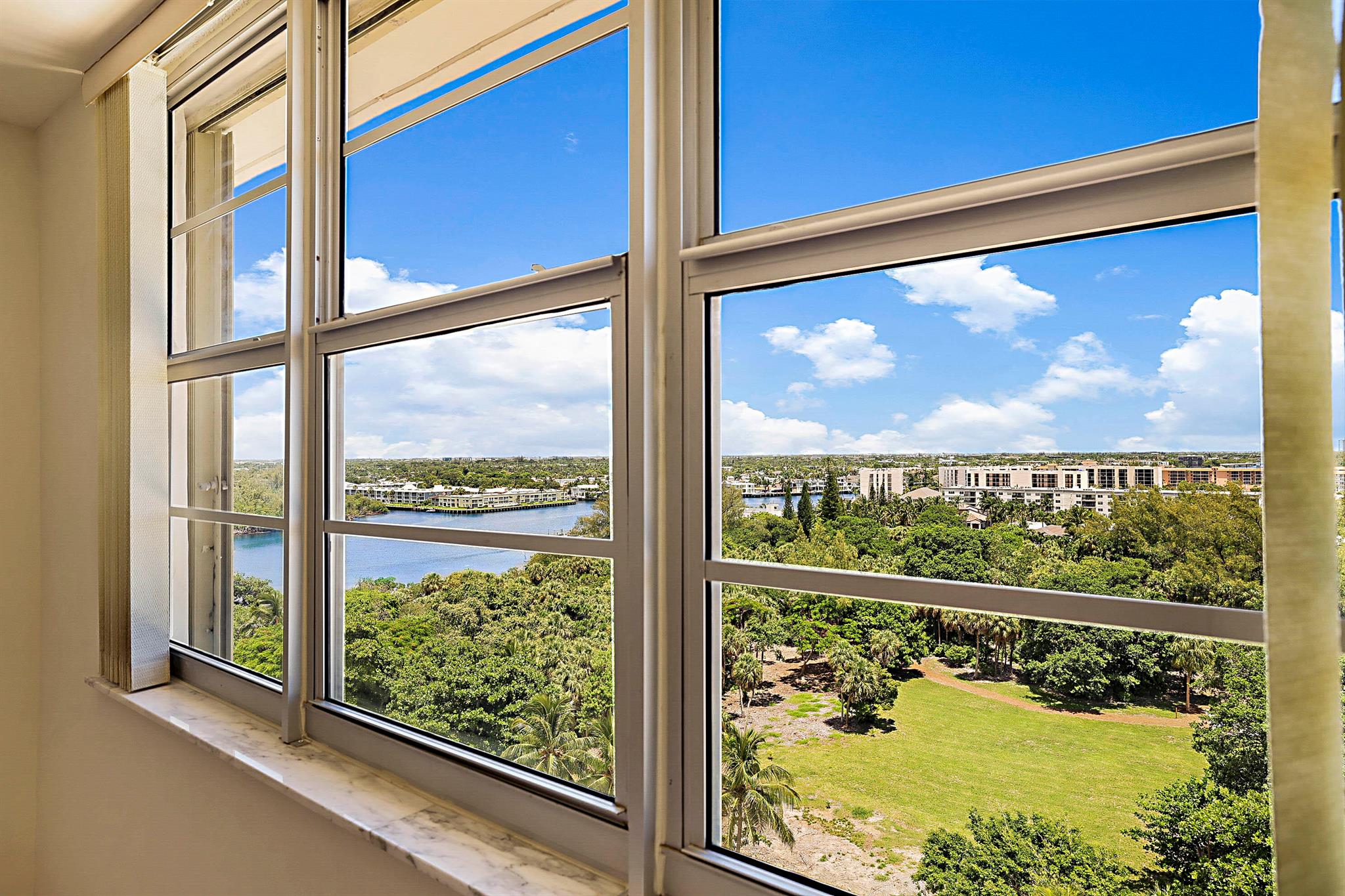 2121 N Ocean Boulevard 1202e