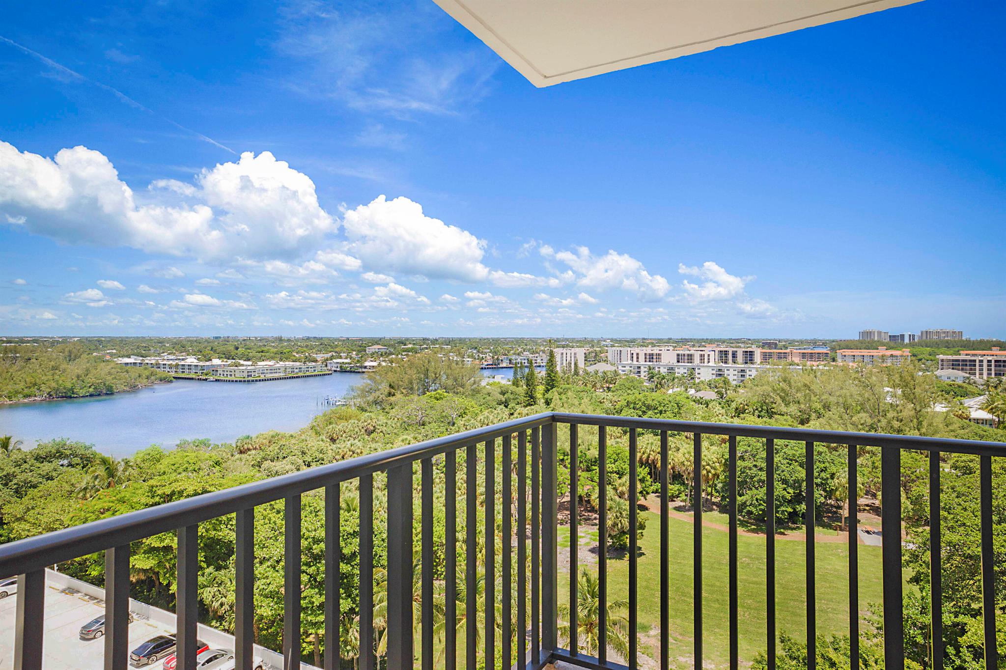 2121 N Ocean Boulevard 1202e