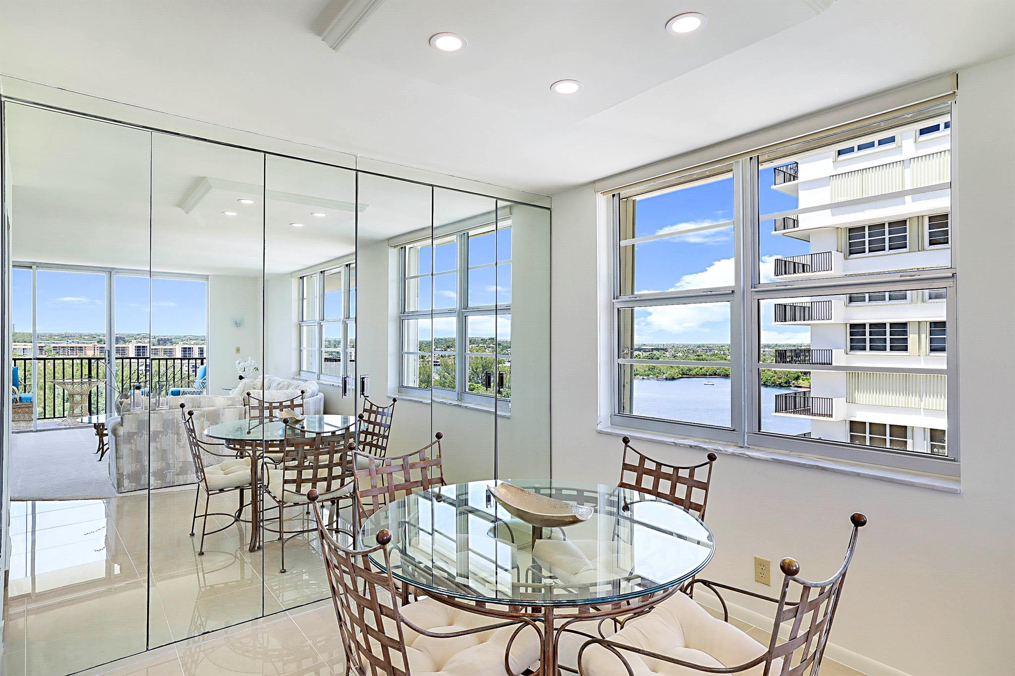2121 N Ocean Boulevard 1202e
