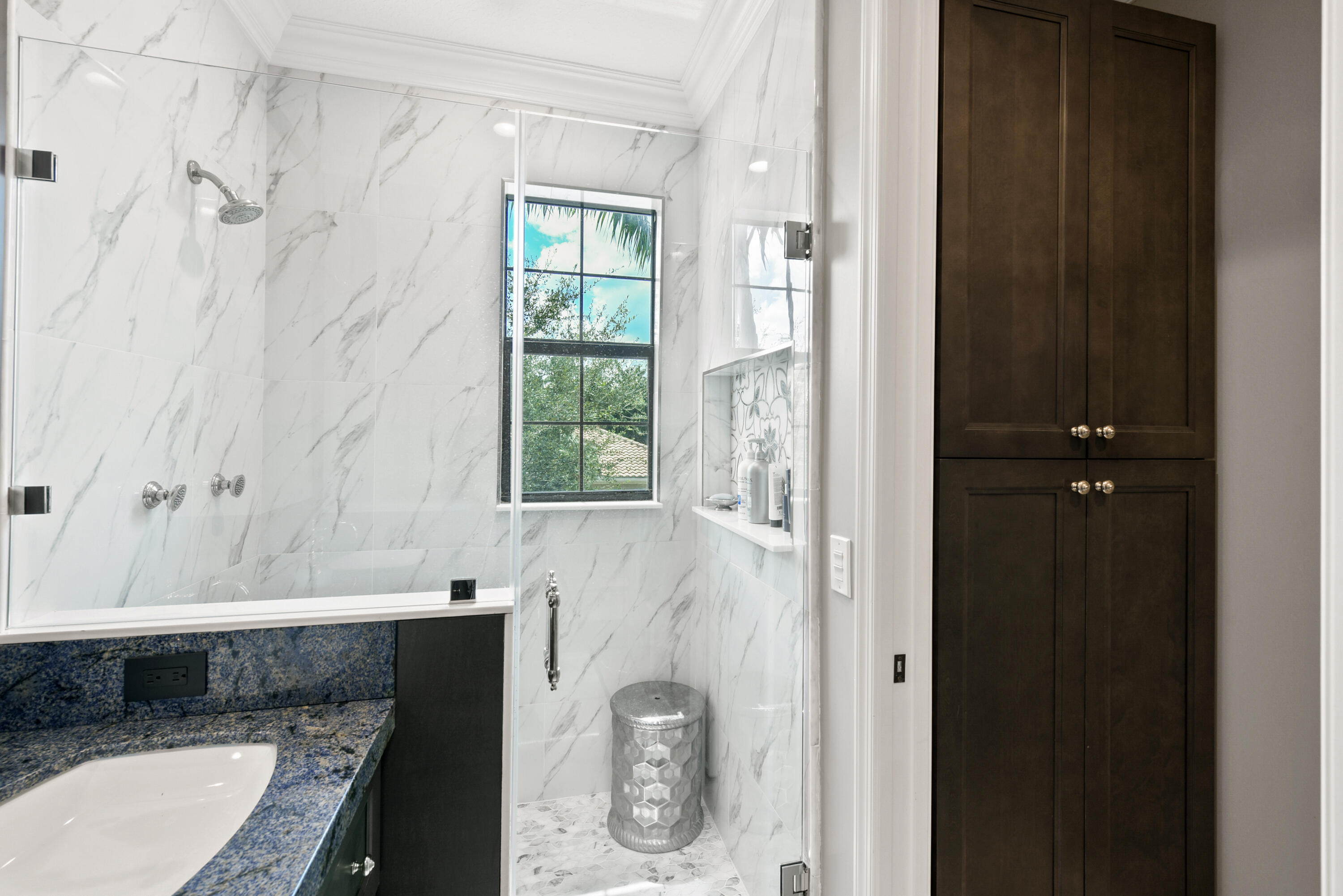 8085 Rainforest Jasper Lane
