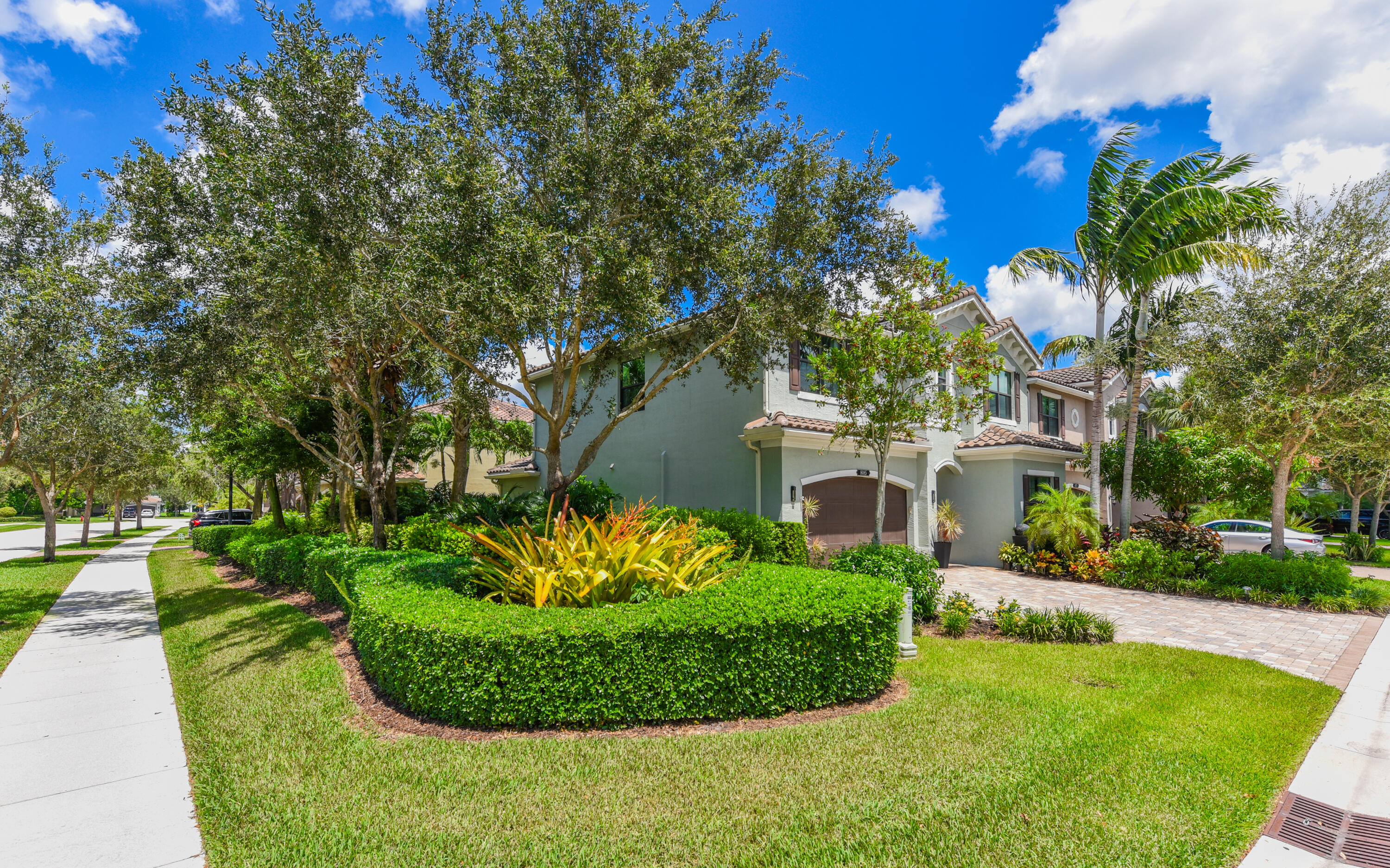 8085 Rainforest Jasper Lane