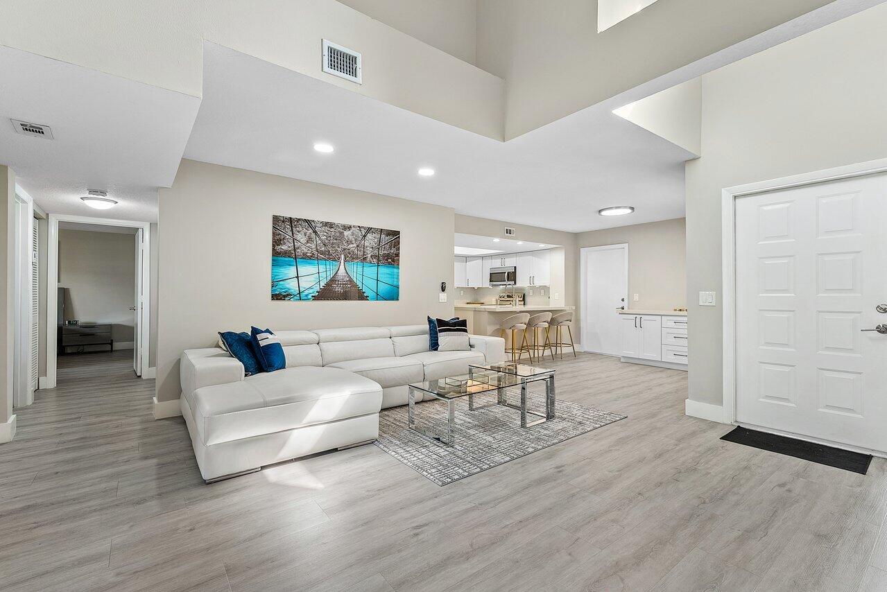 5292 Buckhead Circle 1030