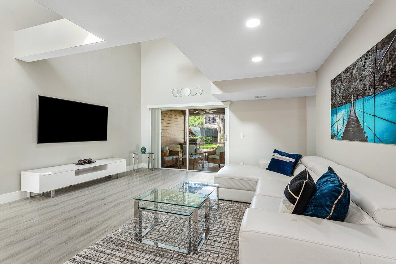 5292 Buckhead Circle 1030