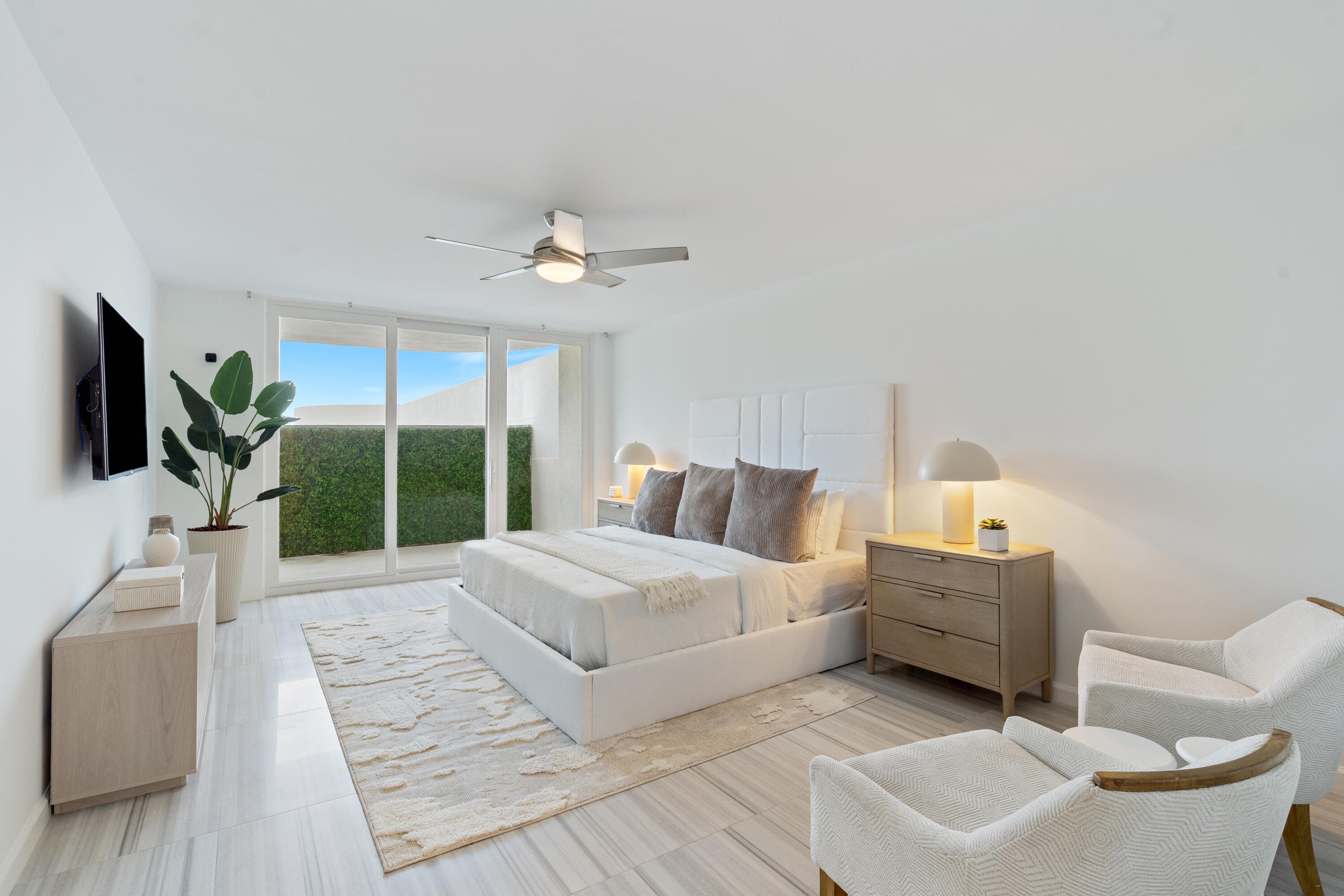 350 S Ocean 0012 Boulevard 1b