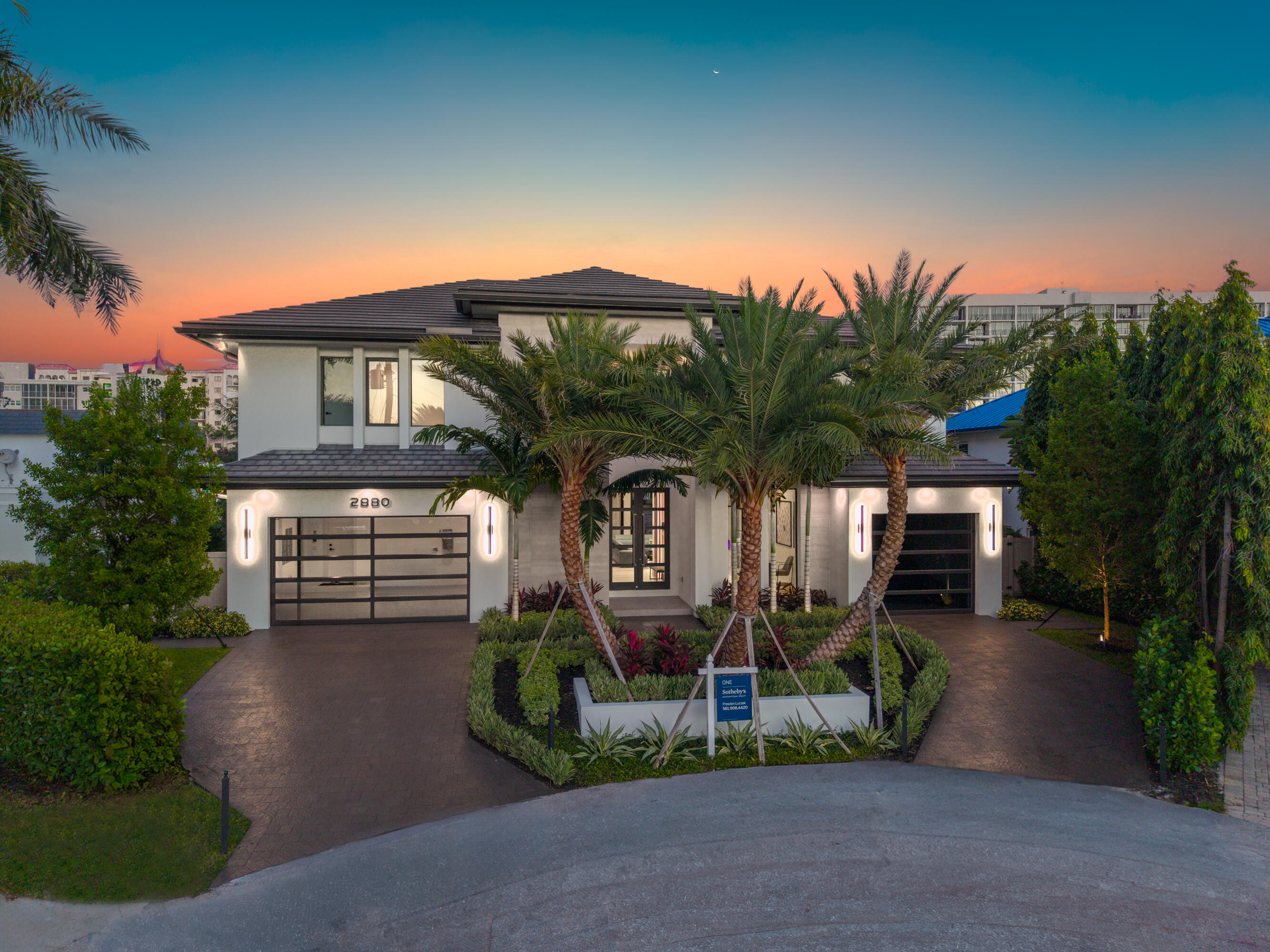2880 NE 9th Street