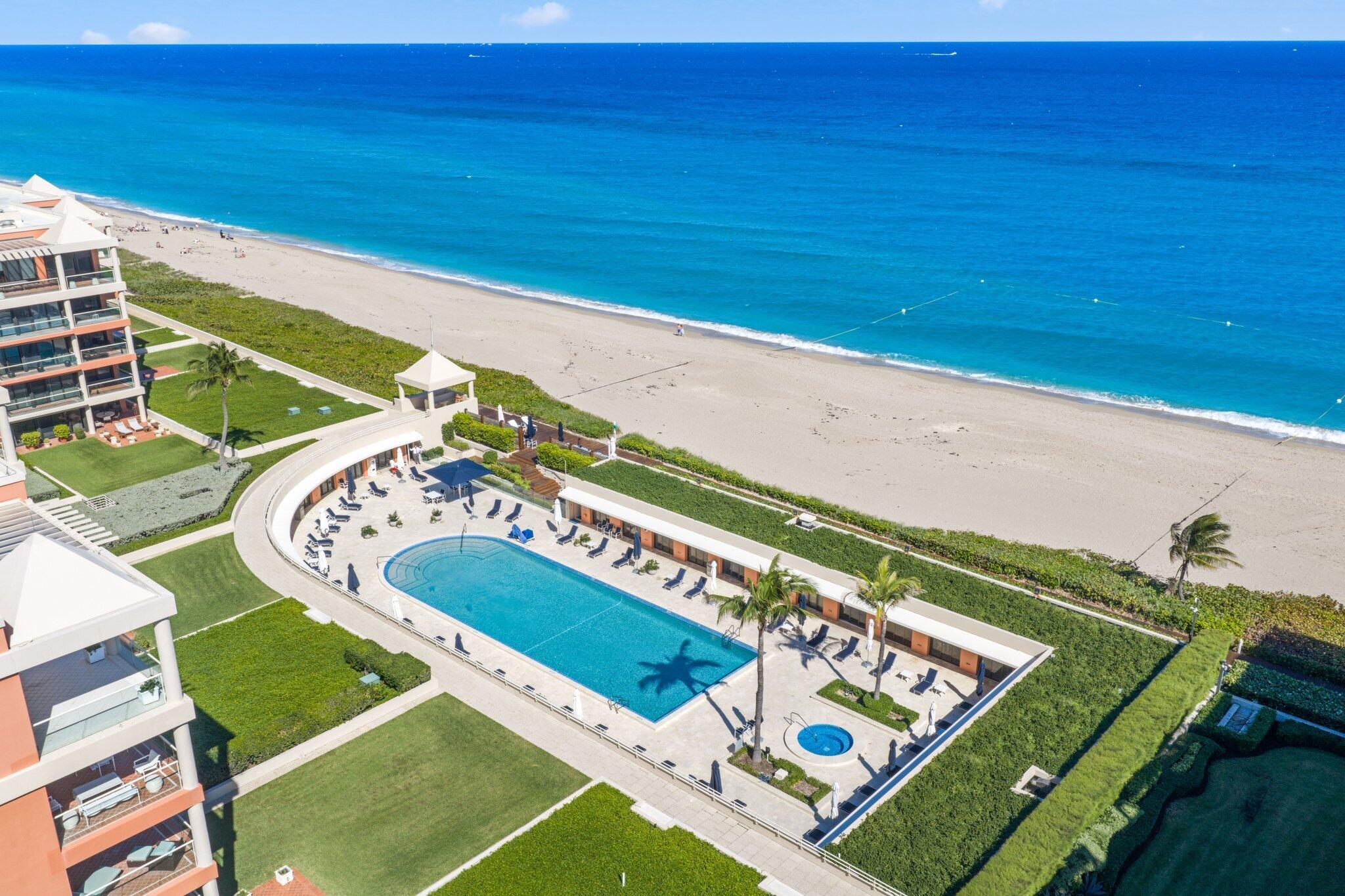 2 N Breakers Row S32