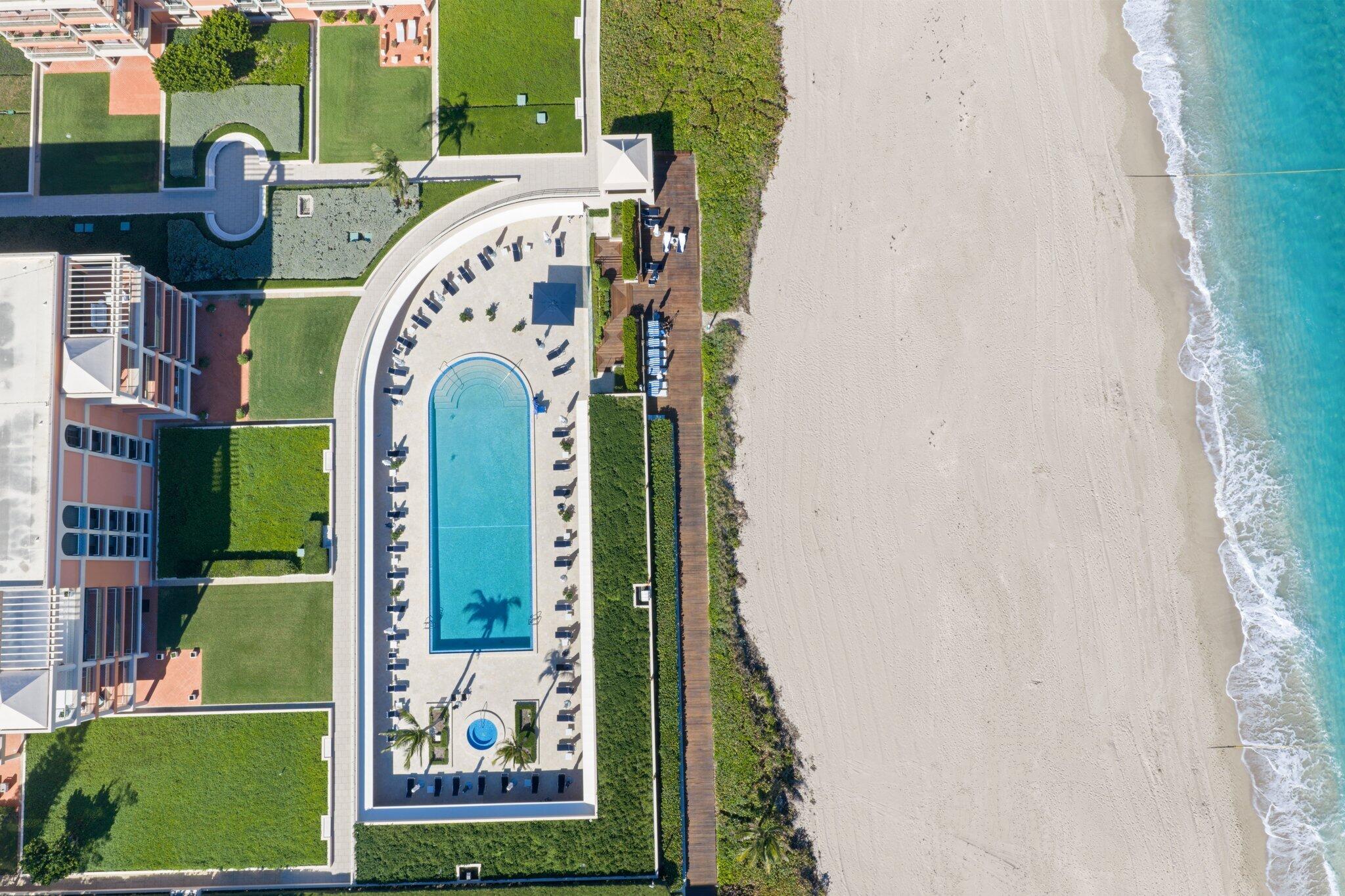 2 N Breakers Row S32