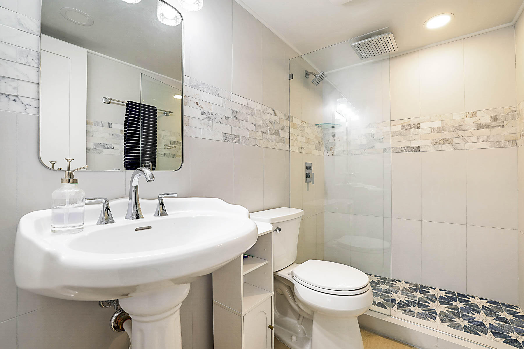 2121 N Ocean Boulevard 305w