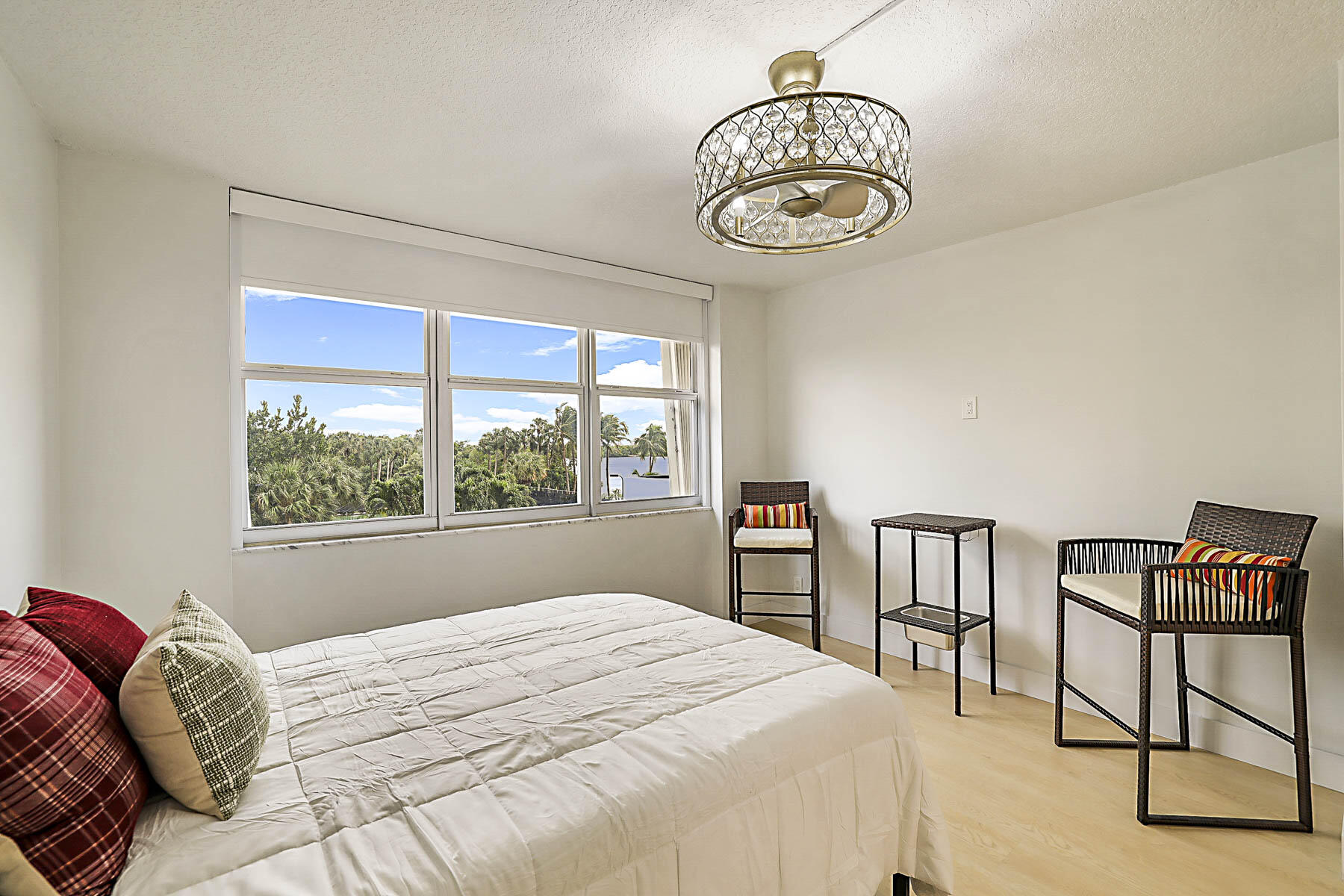 2121 N Ocean Boulevard 305w