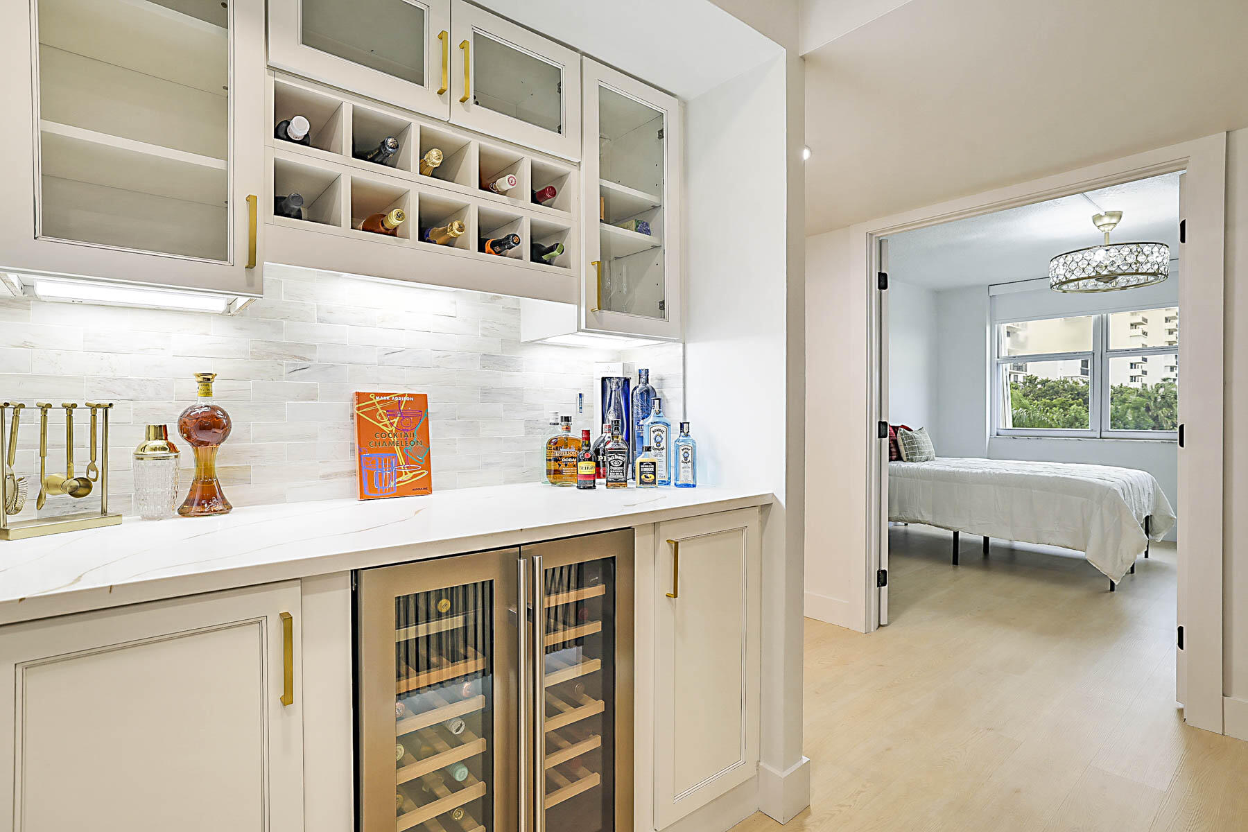 2121 N Ocean Boulevard 305w