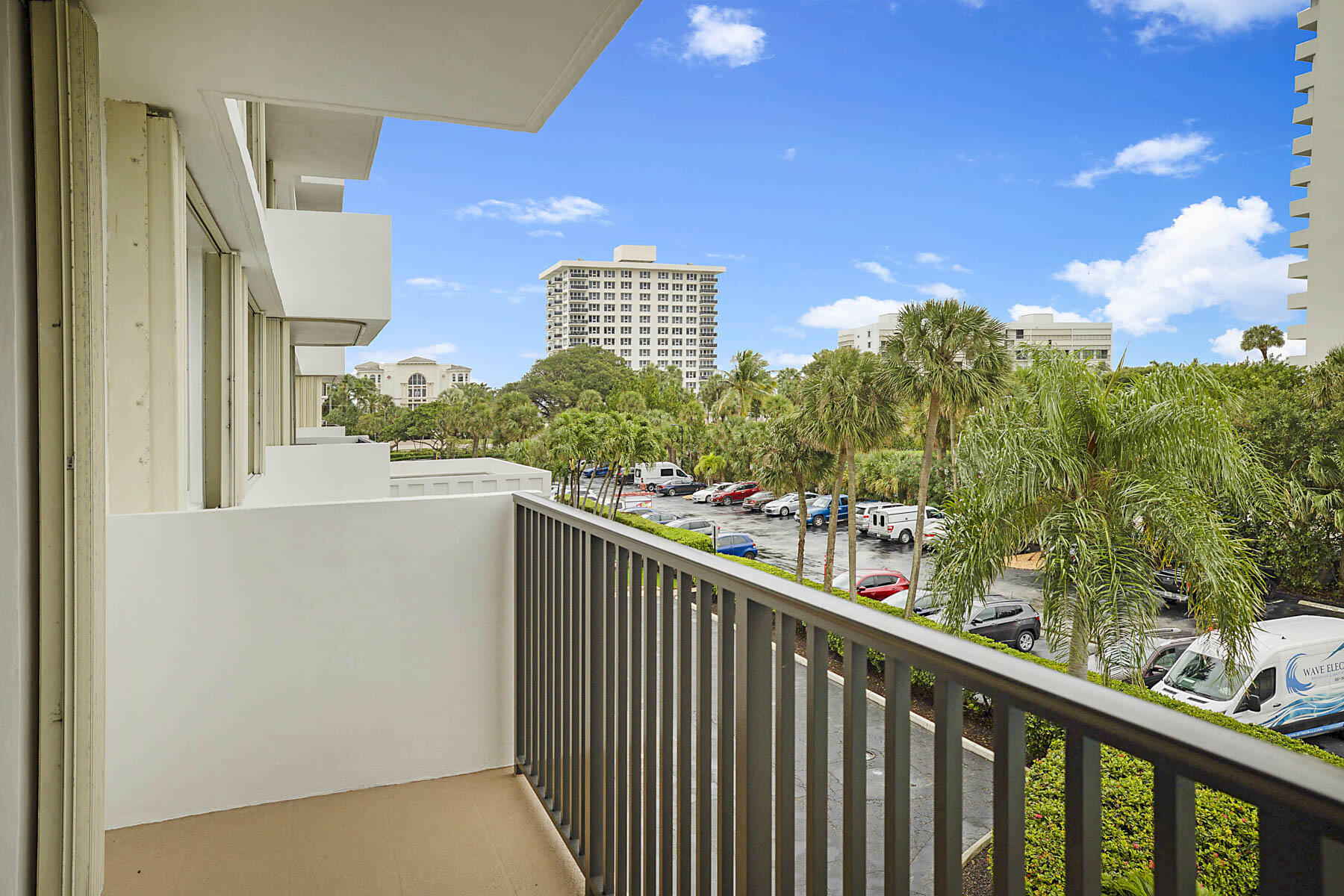 2121 N Ocean Boulevard 305w