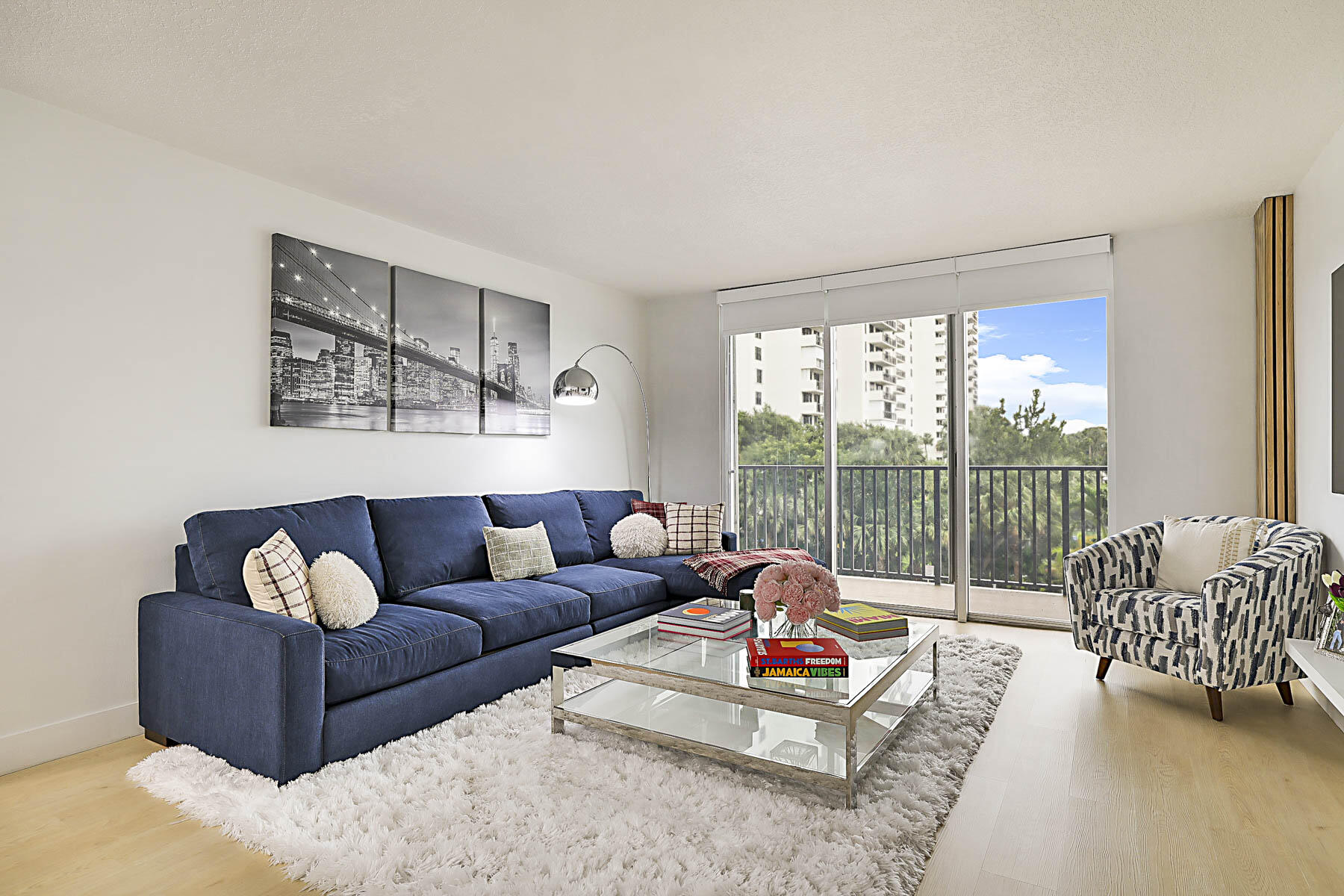 2121 N Ocean Boulevard 305w