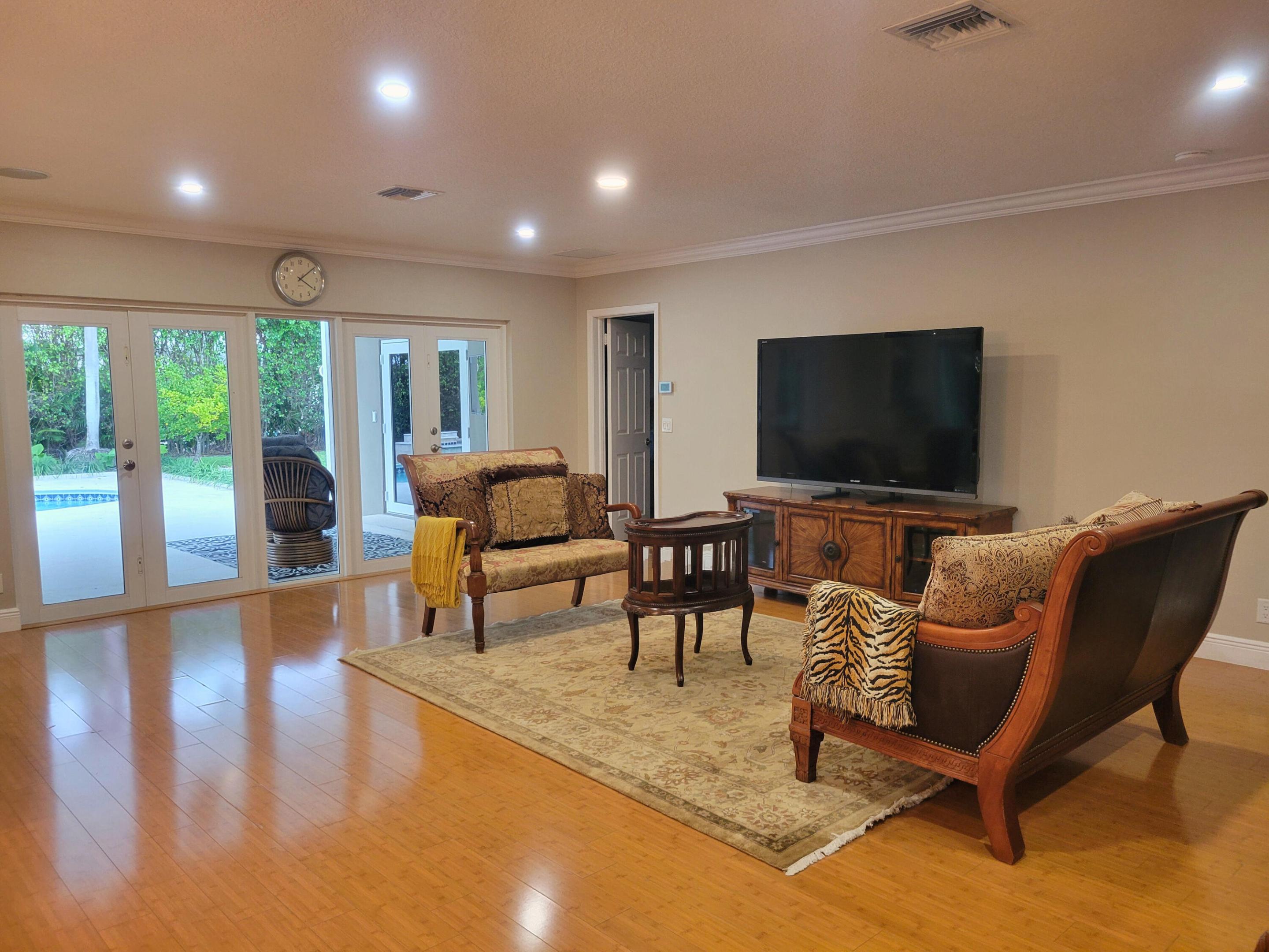 1170 SW Pepperridge Terrace