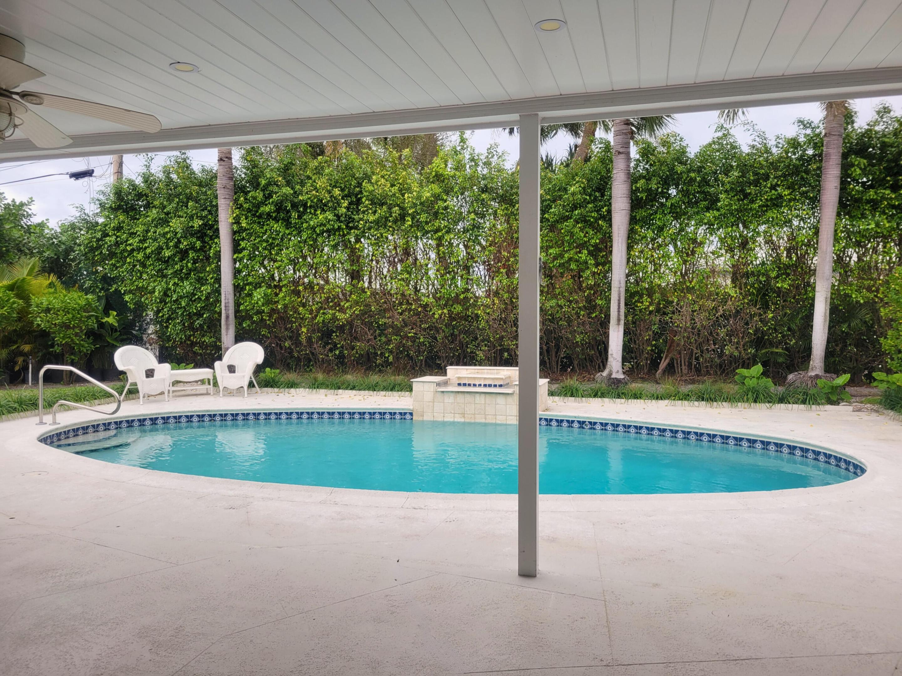 1170 SW Pepperridge Terrace