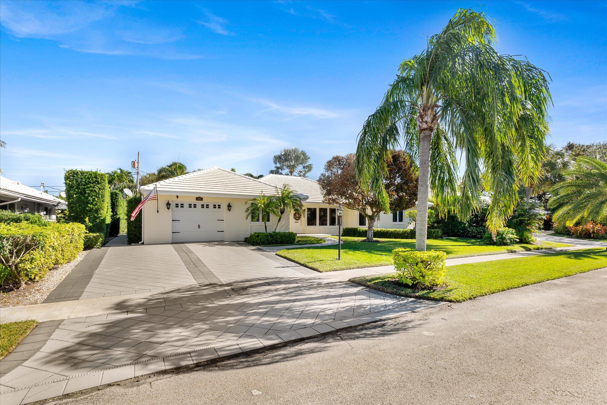 1170 SW Pepperridge Terrace