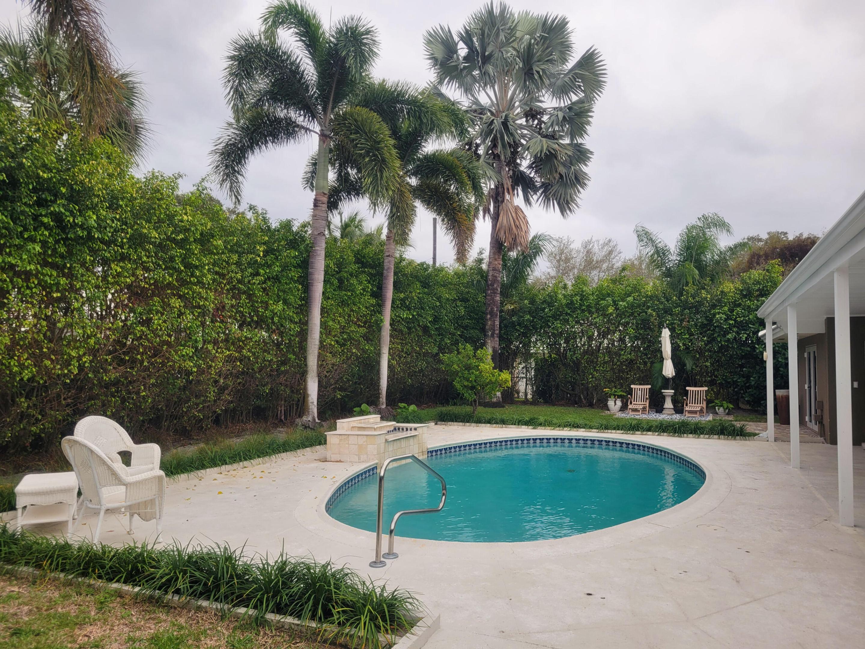 1170 SW Pepperridge Terrace